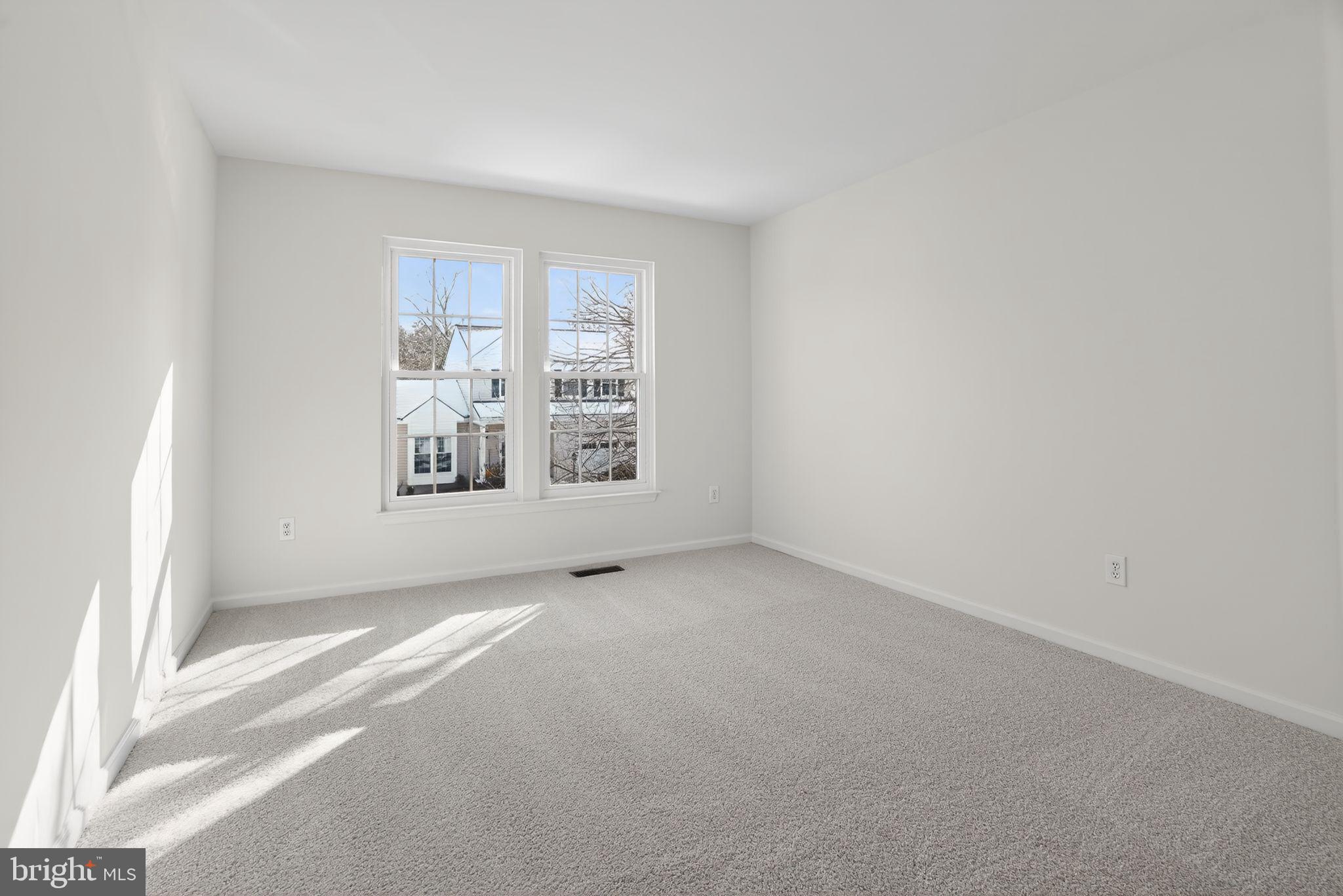 WILLIAMSBURG - Residential