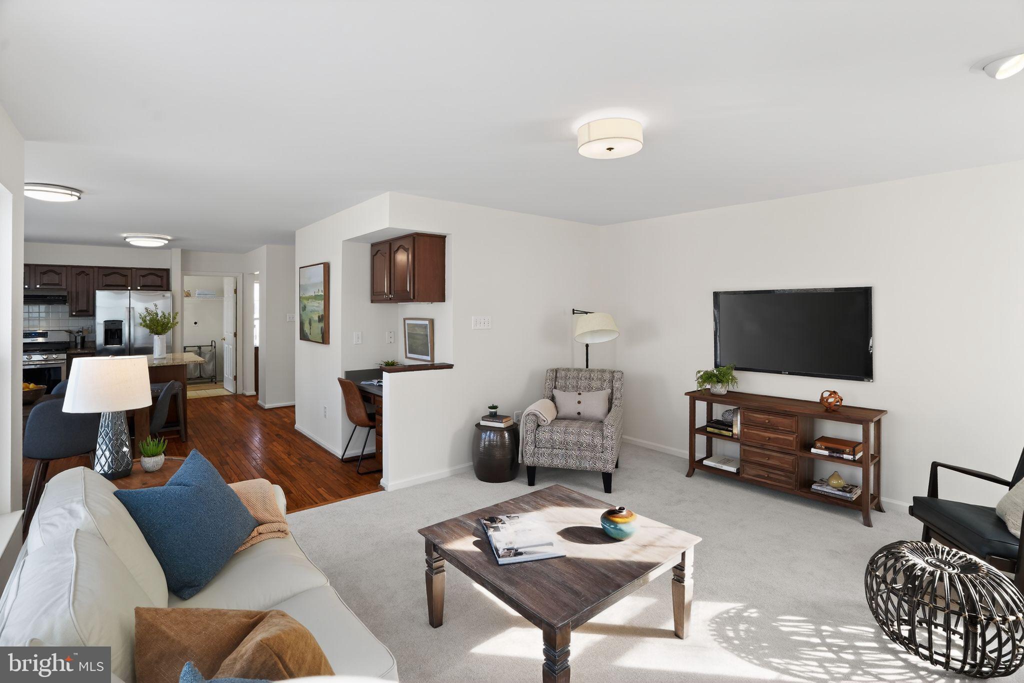 WILLIAMSBURG - Residential