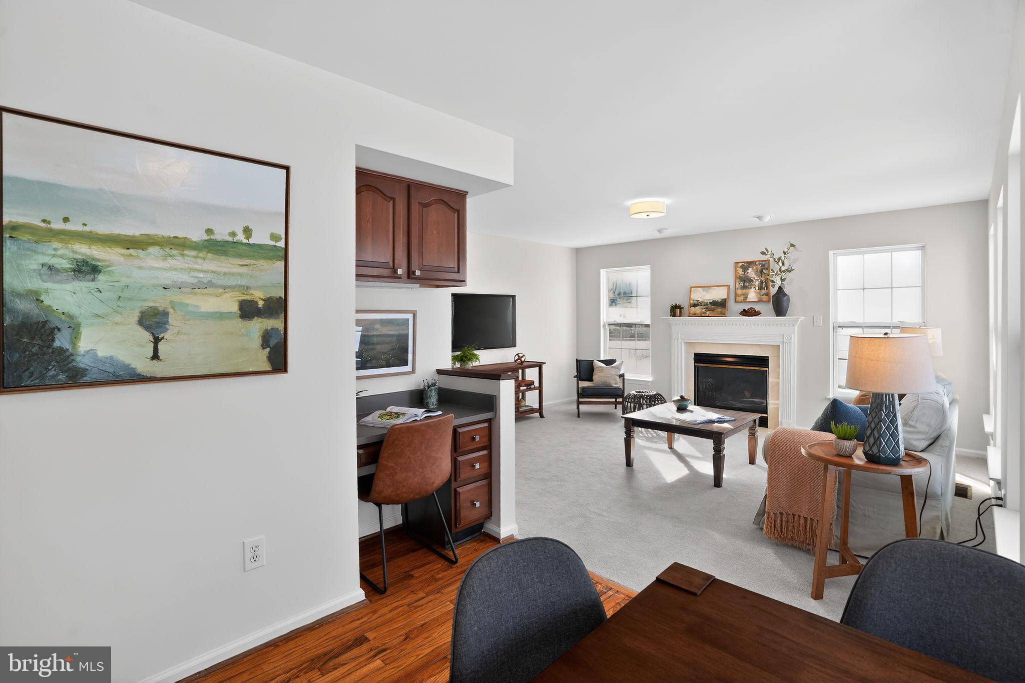 WILLIAMSBURG - Residential