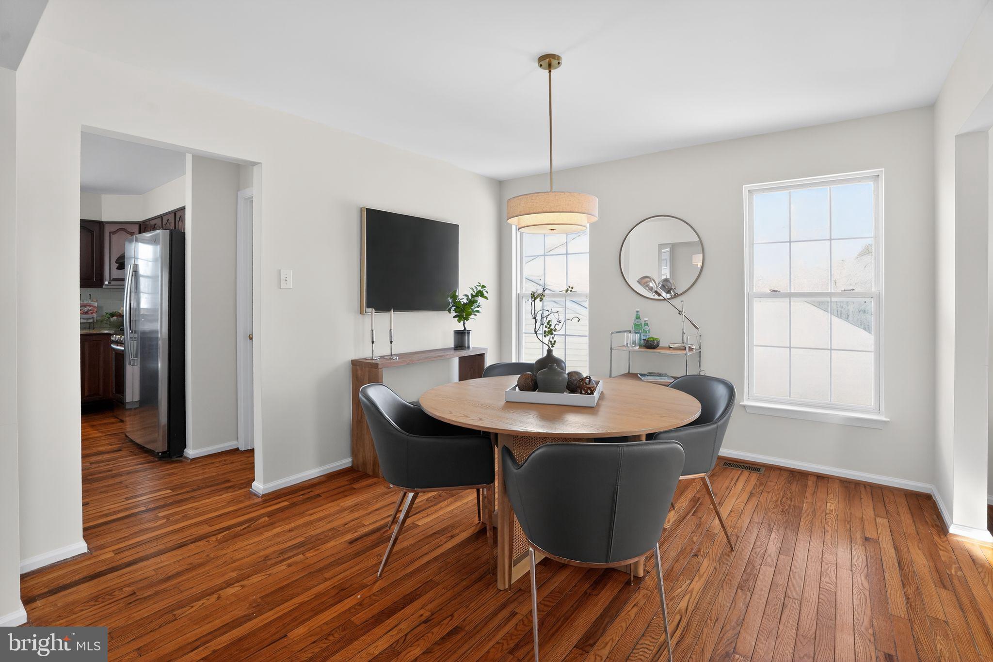 WILLIAMSBURG - Residential