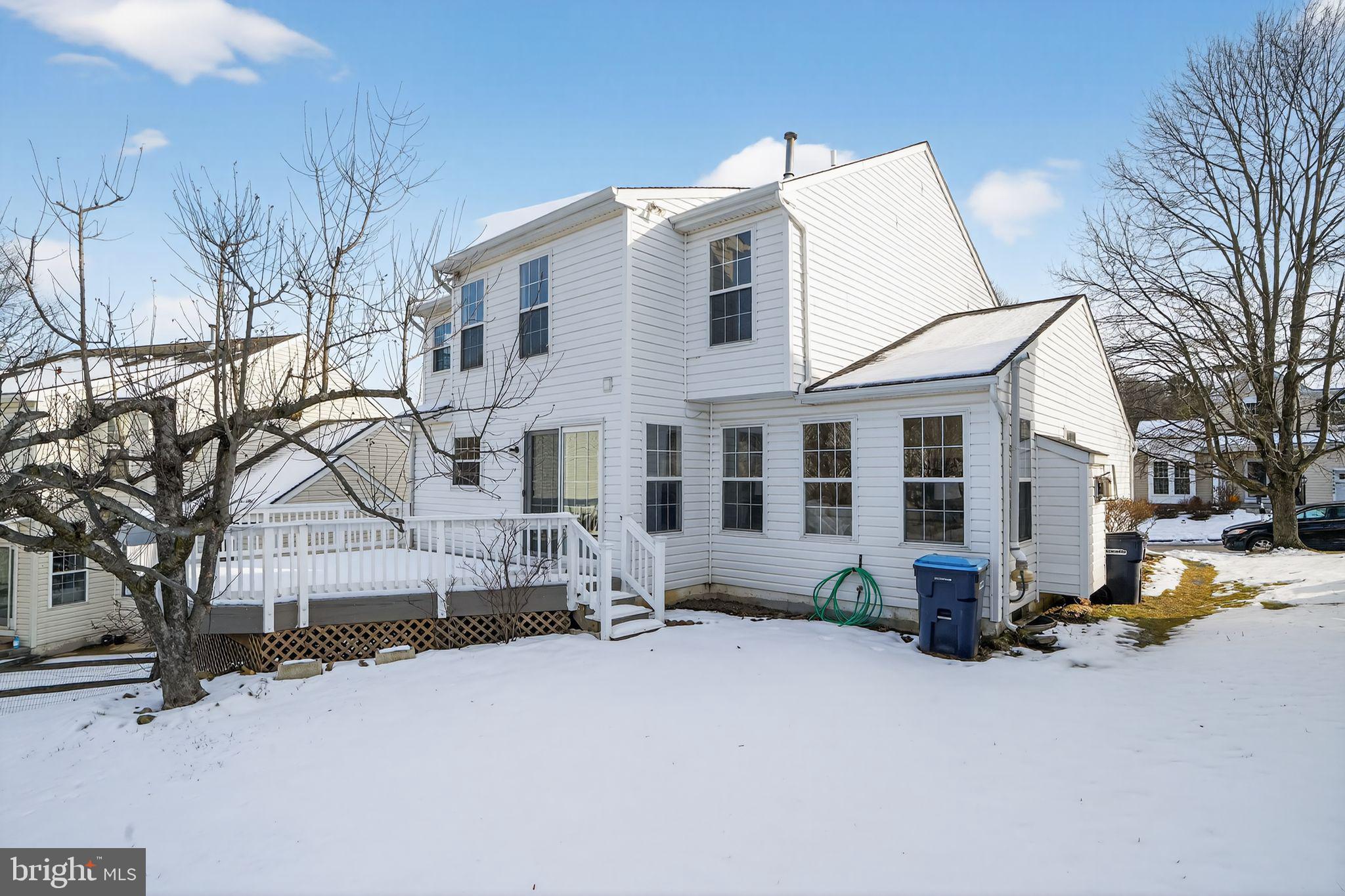 WILLIAMSBURG - Residential