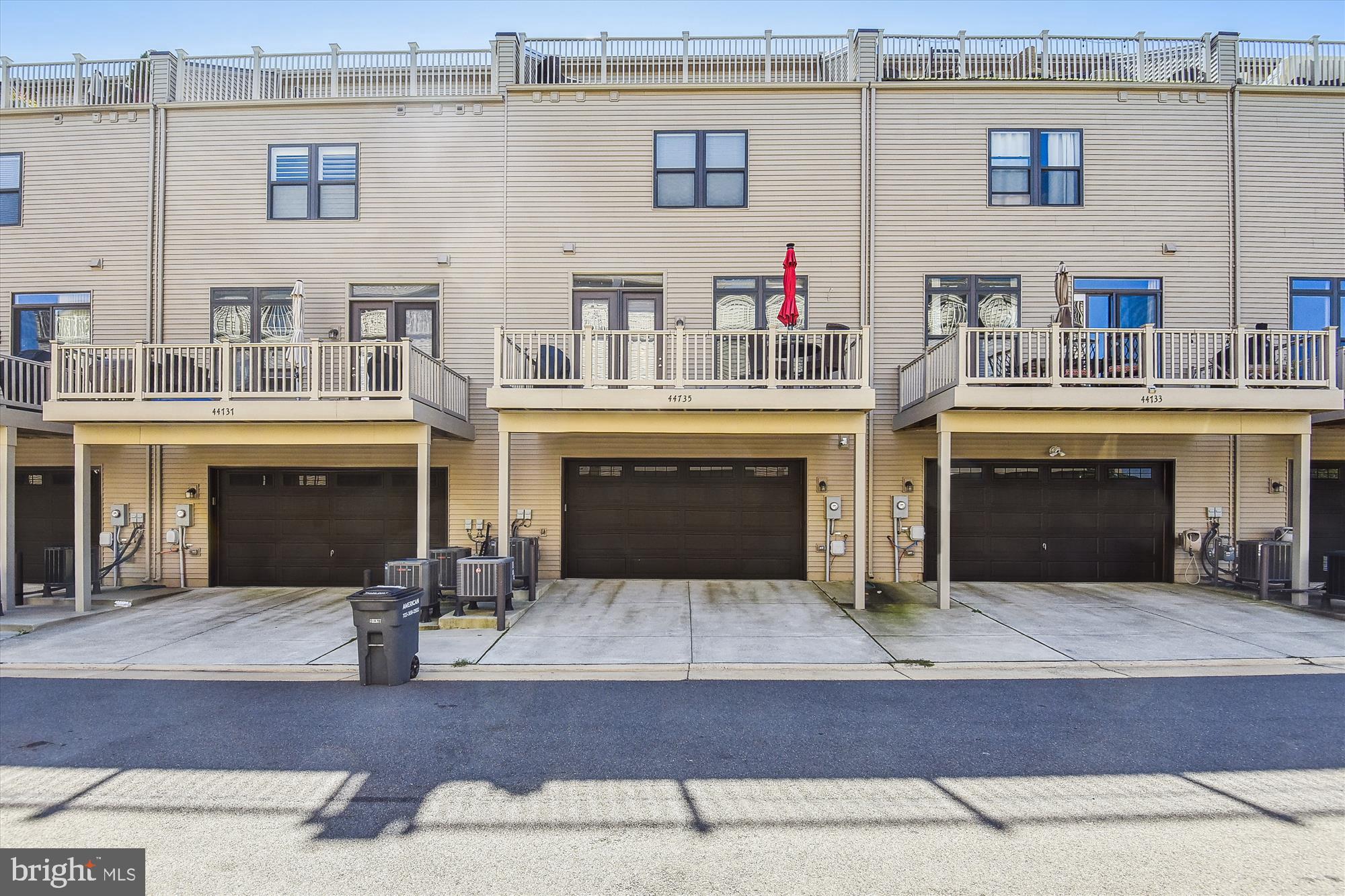 SM ONE LOUDOUN CONDO - Residential