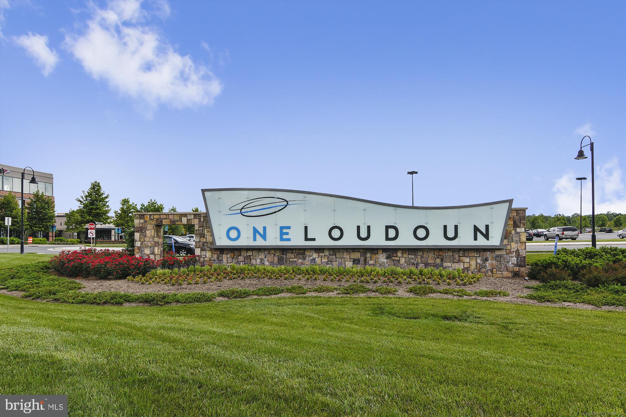 SM ONE LOUDOUN CONDO - Residential