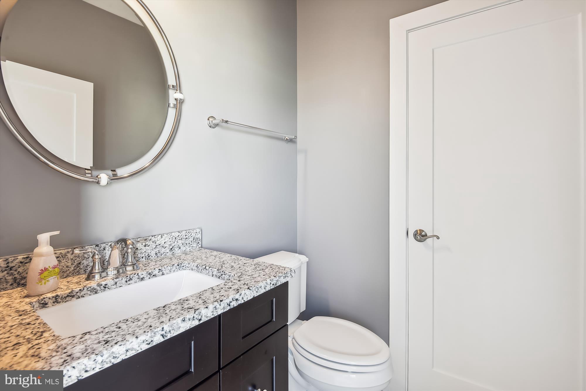 SM ONE LOUDOUN CONDO - Residential