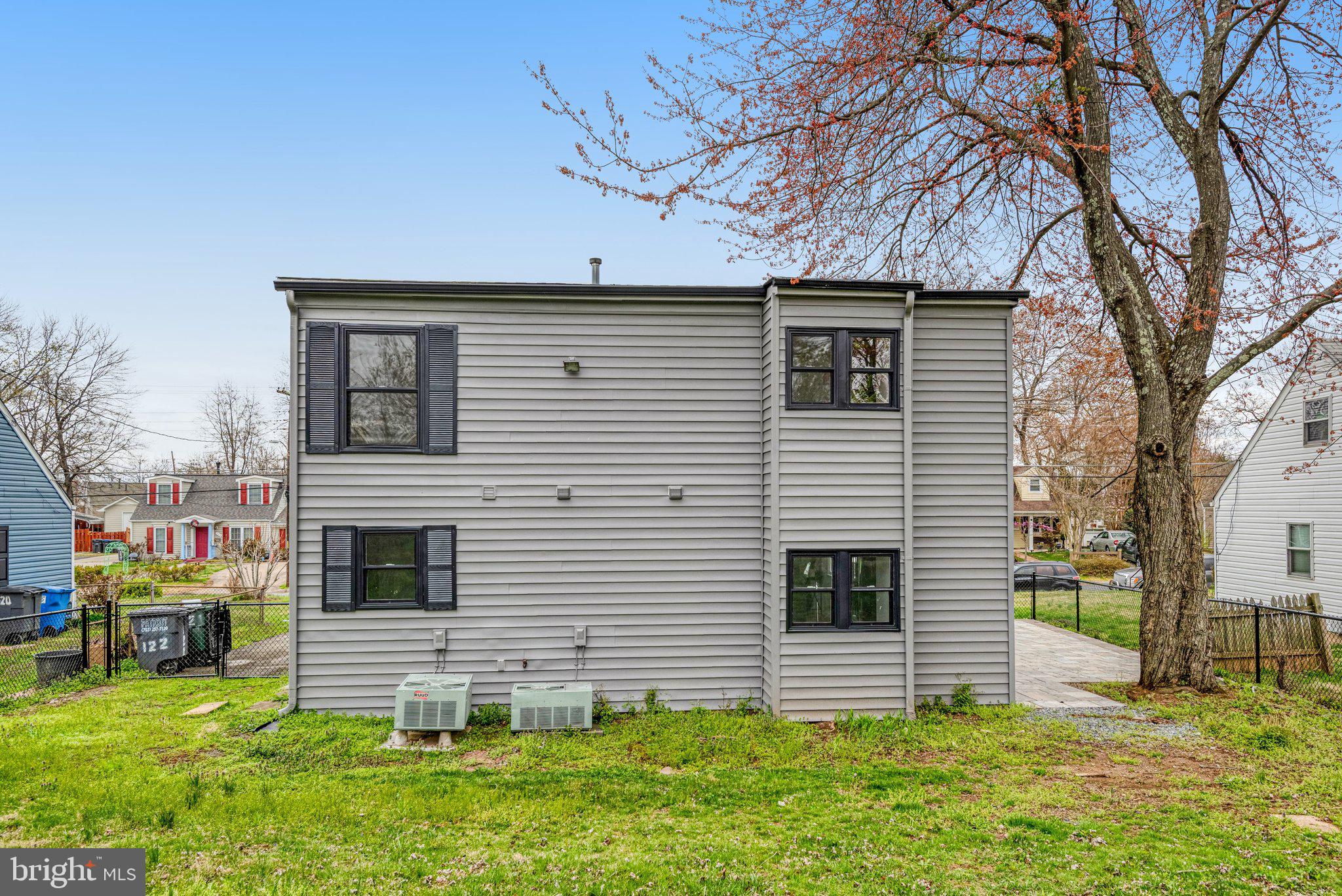 MANASSAS PARK - Residential