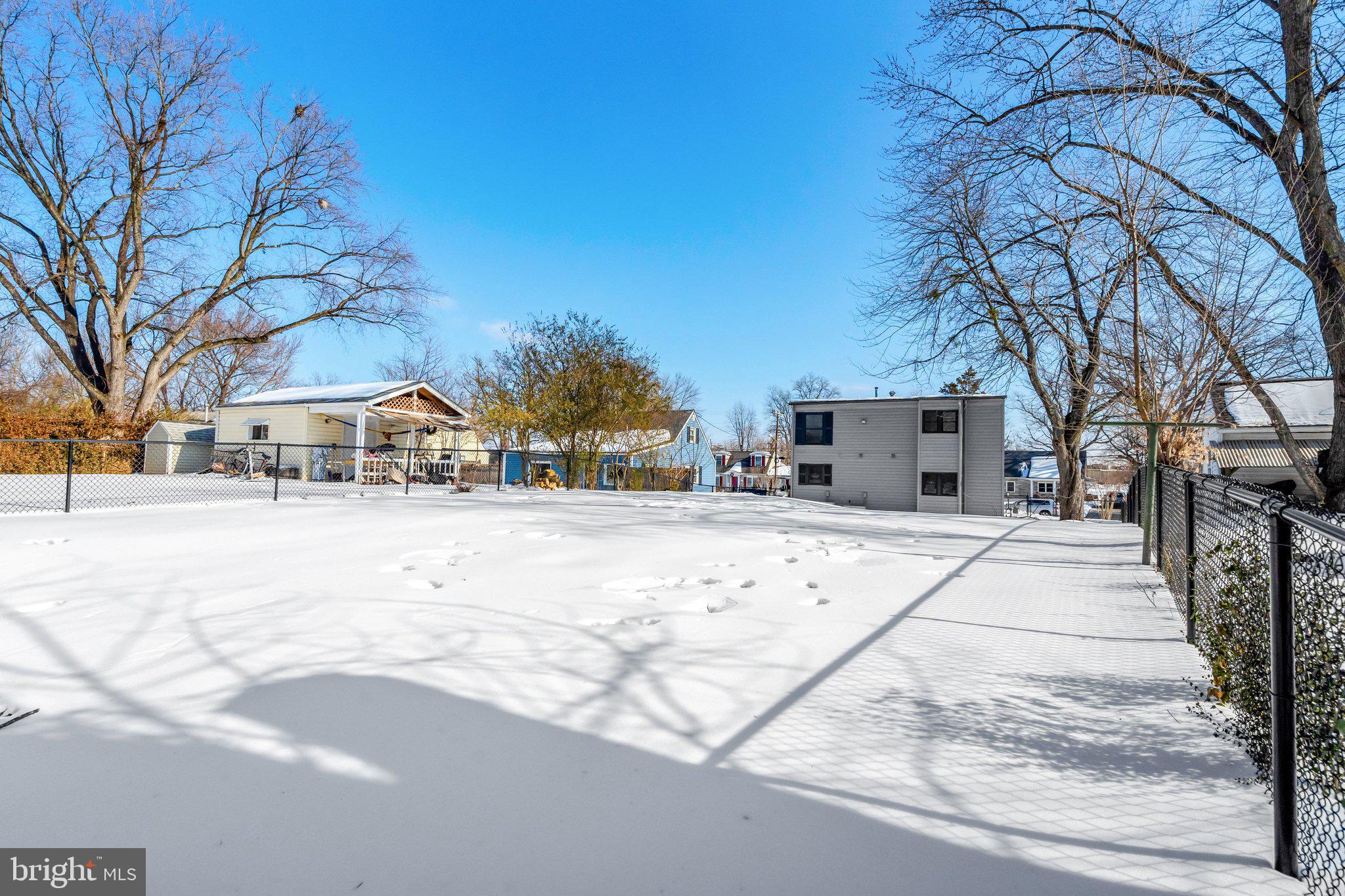 MANASSAS PARK - Residential