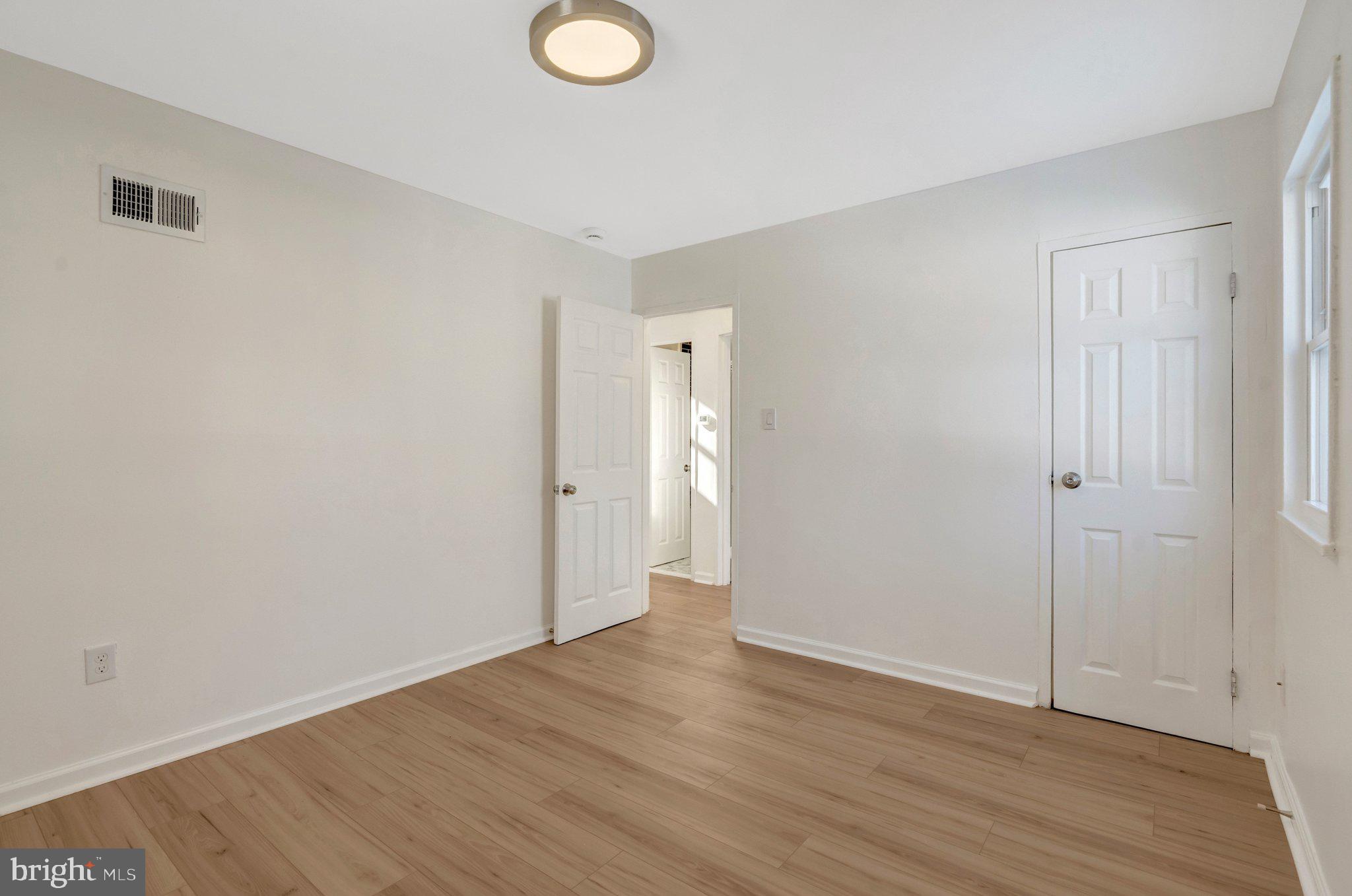 MANASSAS PARK - Residential