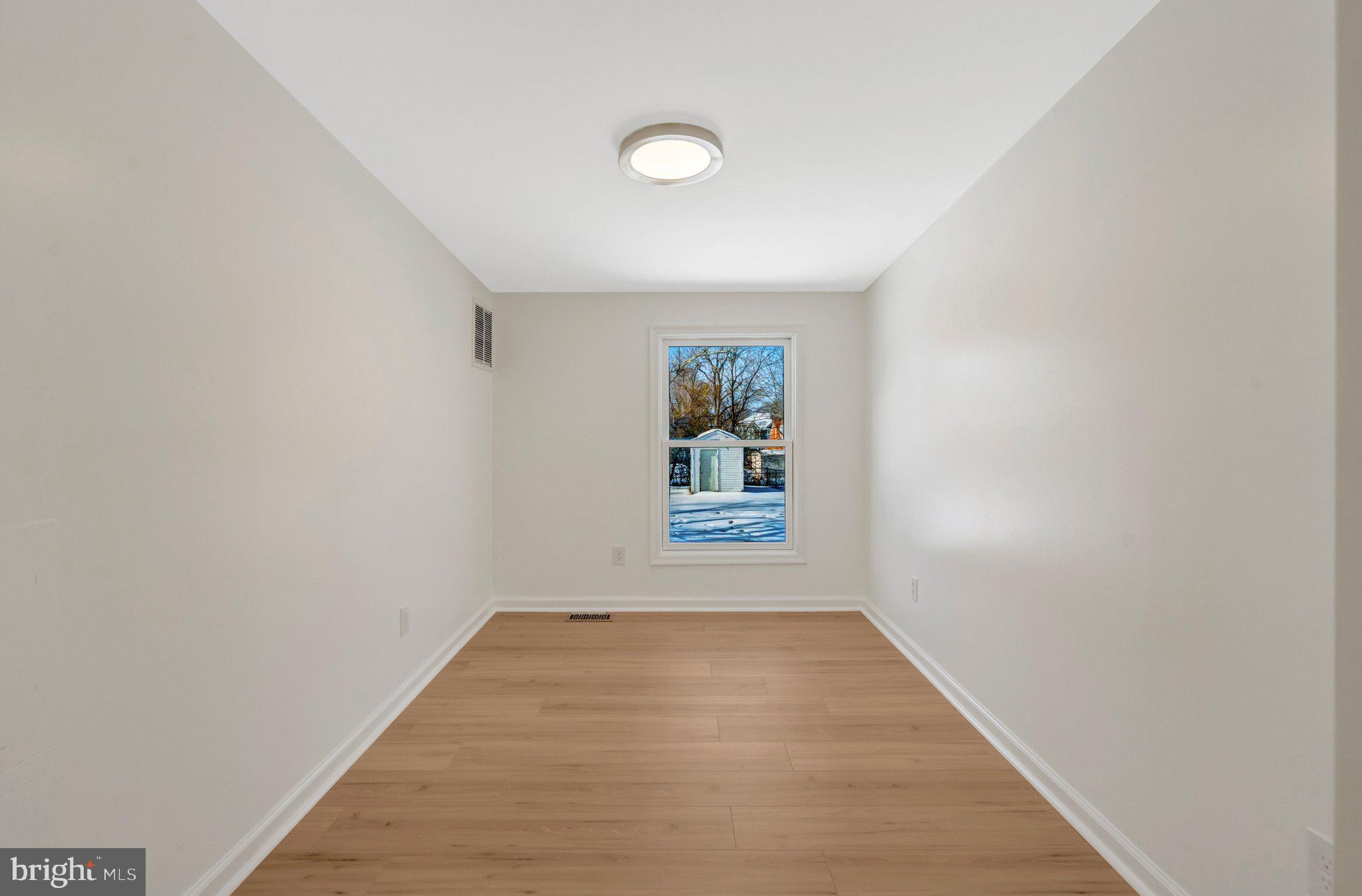 MANASSAS PARK - Residential