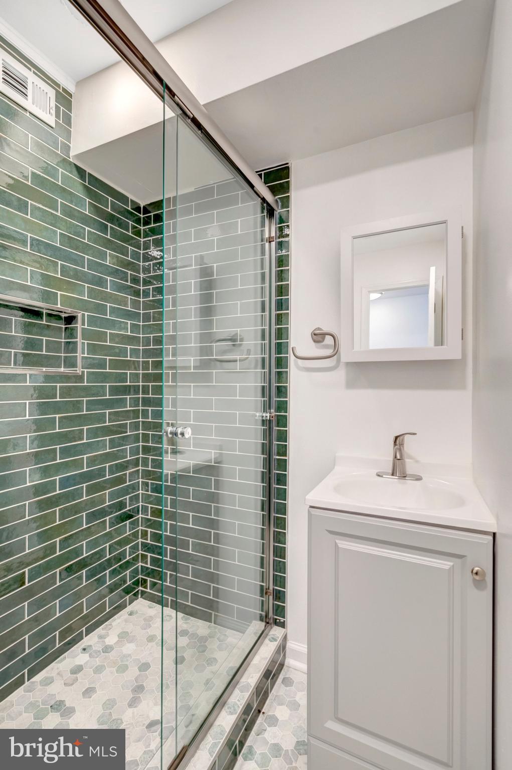 MANASSAS PARK - Residential