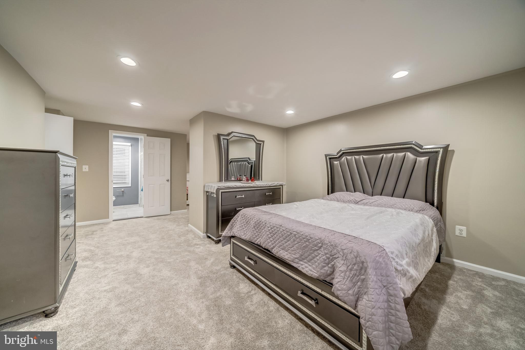 SOMERSET AT BELAIR - Residential