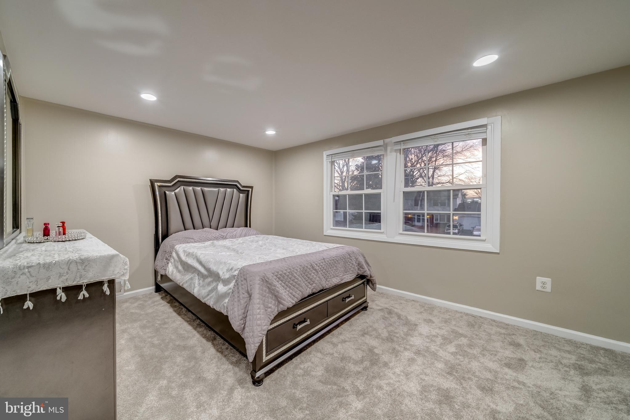 SOMERSET AT BELAIR - Residential