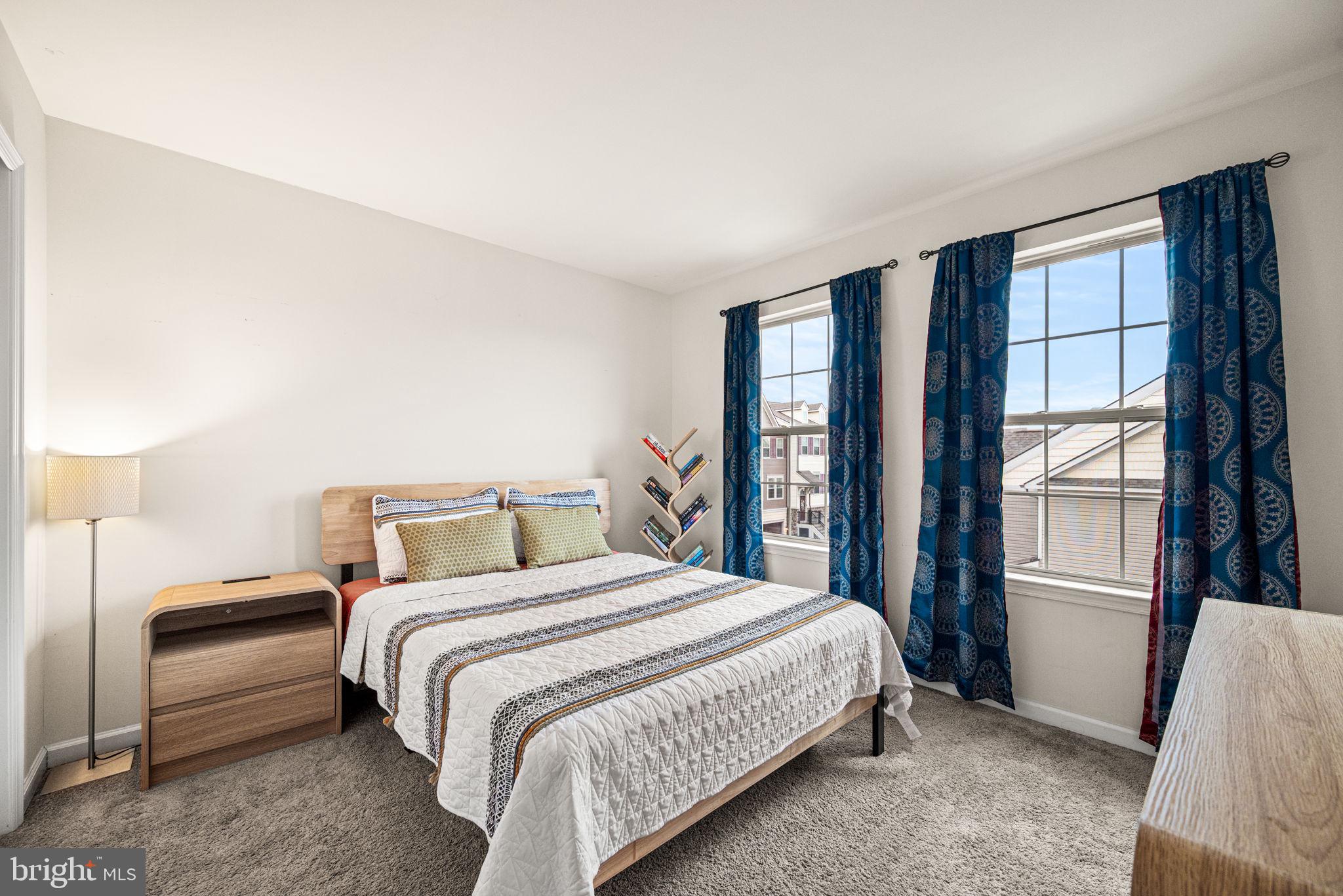 LINDEN HALL - Residential