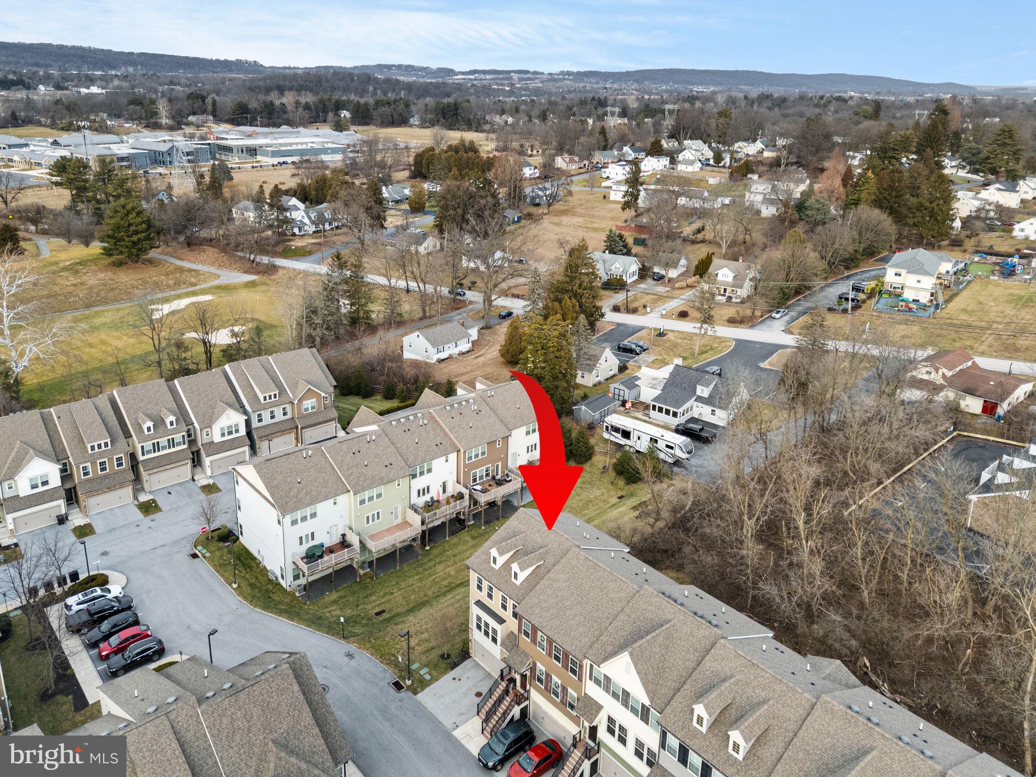 LINDEN HALL - Residential