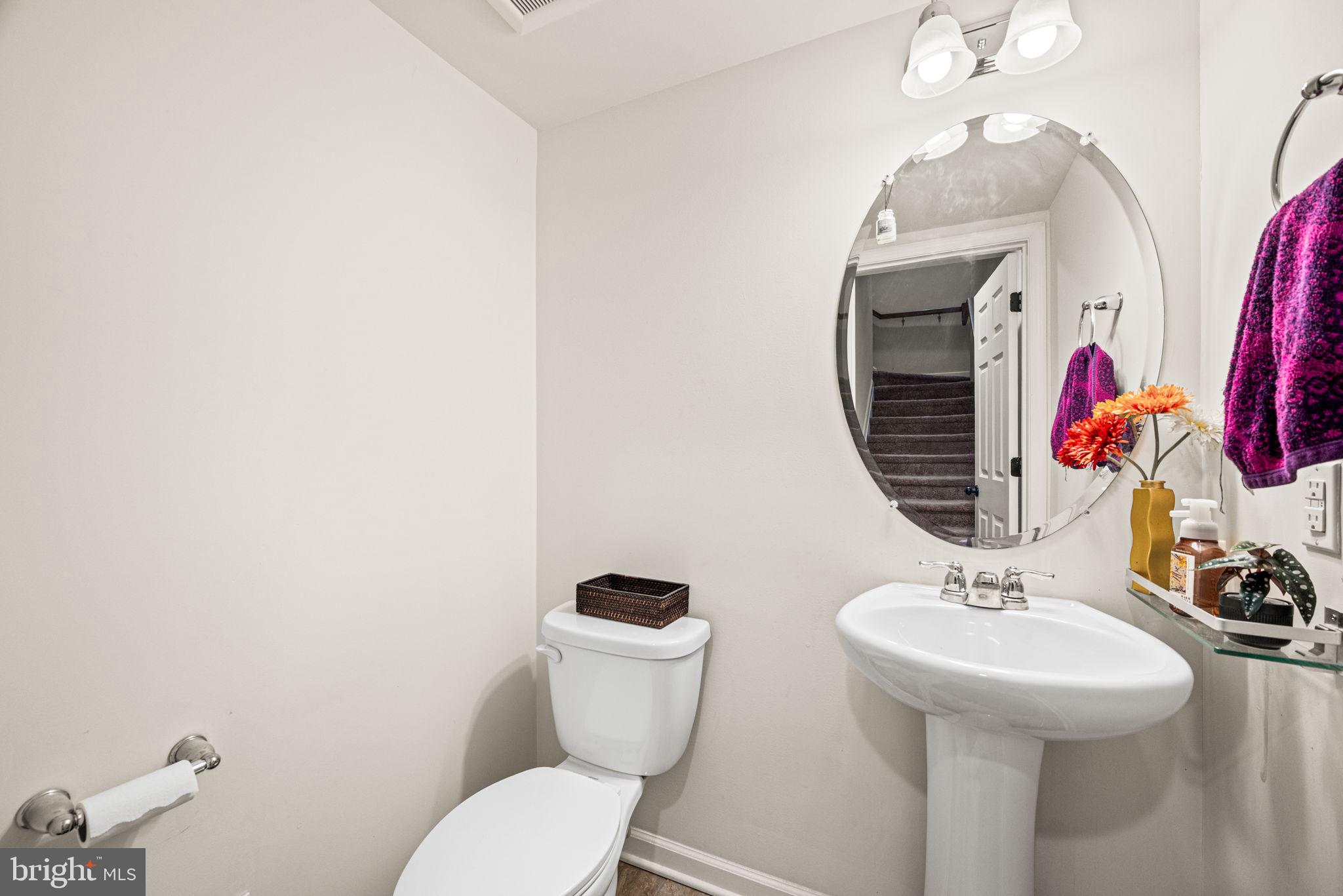 LINDEN HALL - Residential