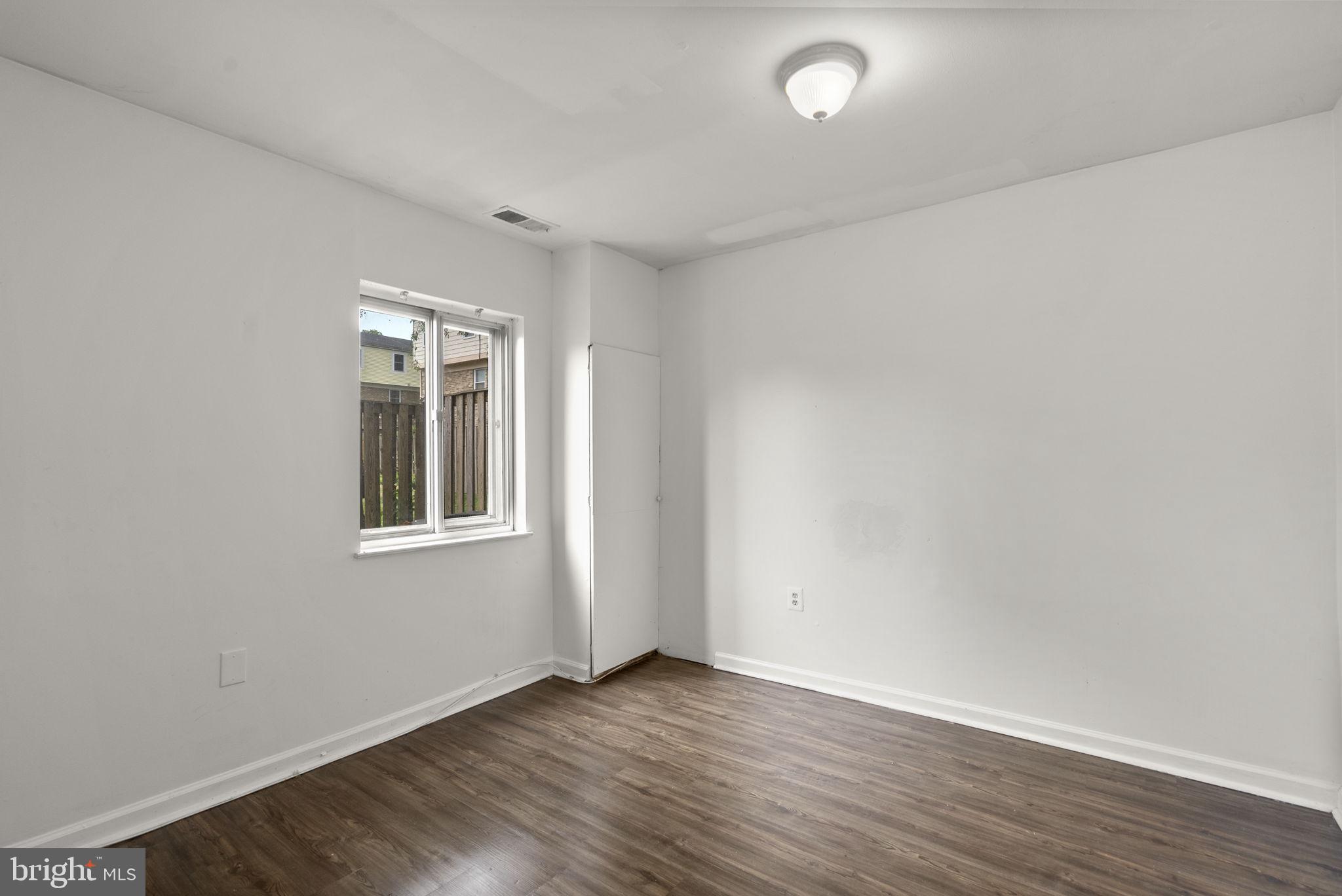 BRIGHTON WEST - Residential