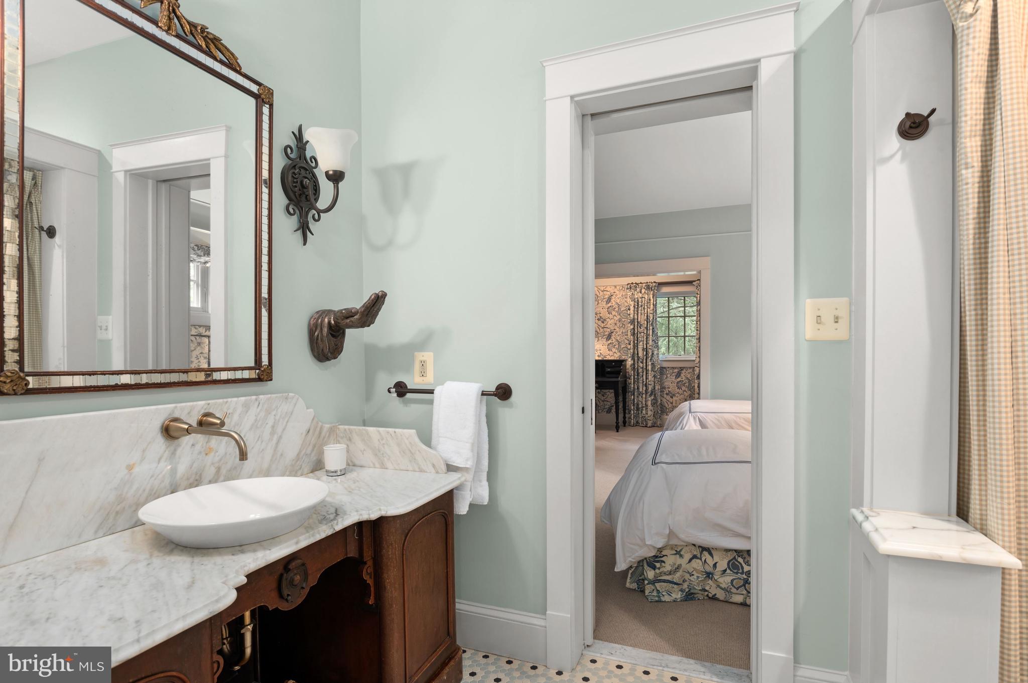 CHESTERBROOK - Residential