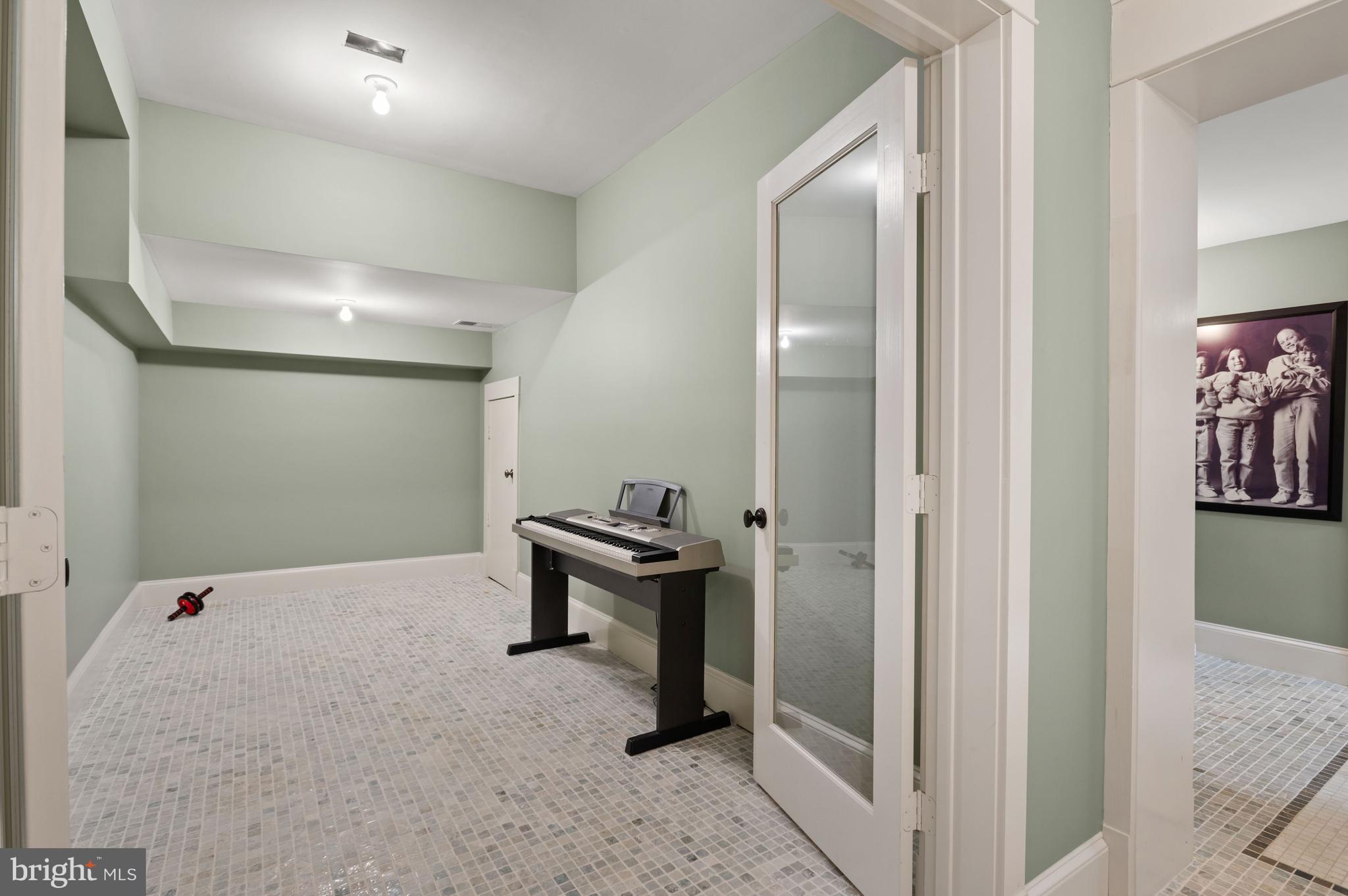 CHESTERBROOK - Residential