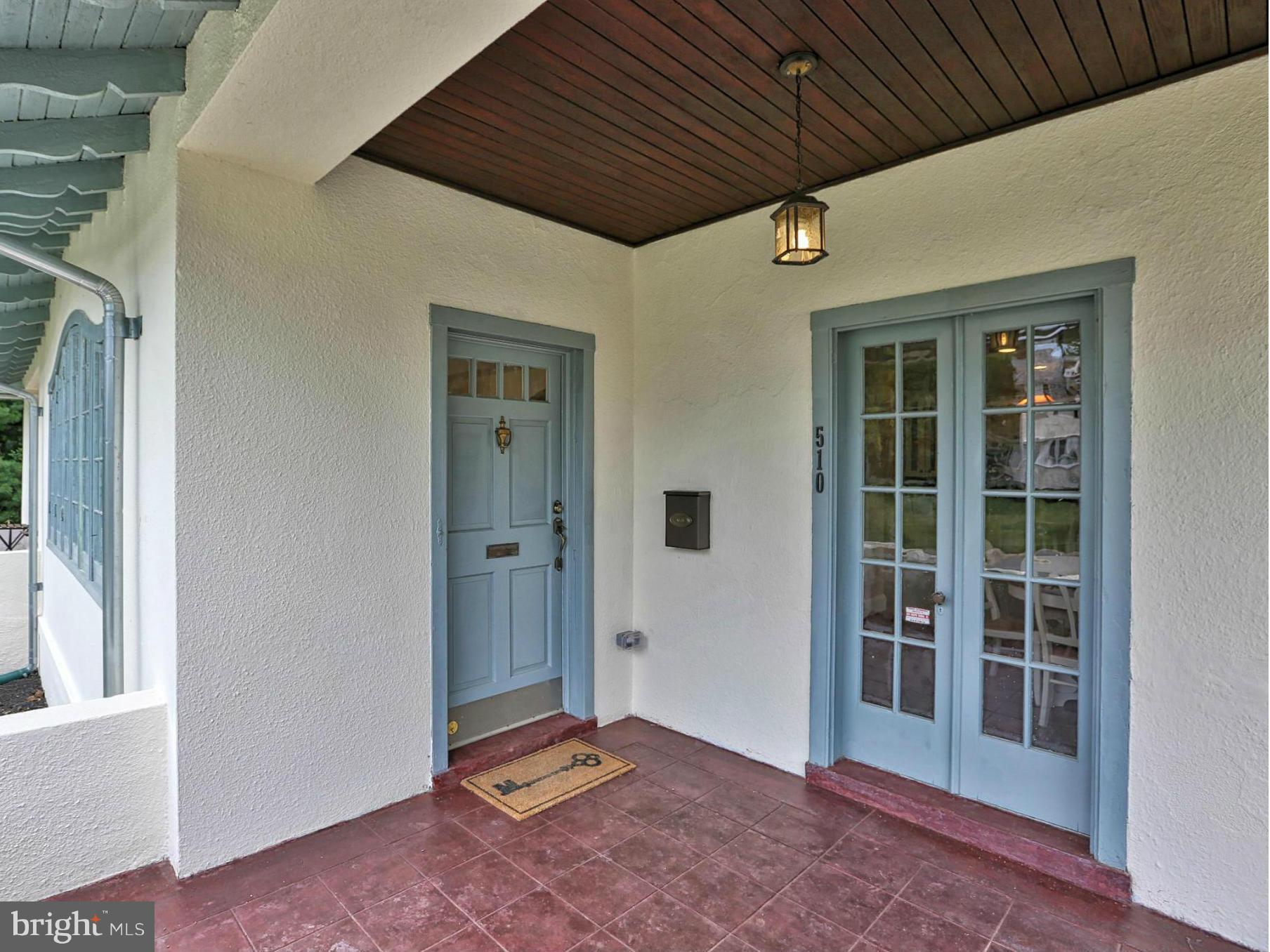 TEN HILLS - Residential