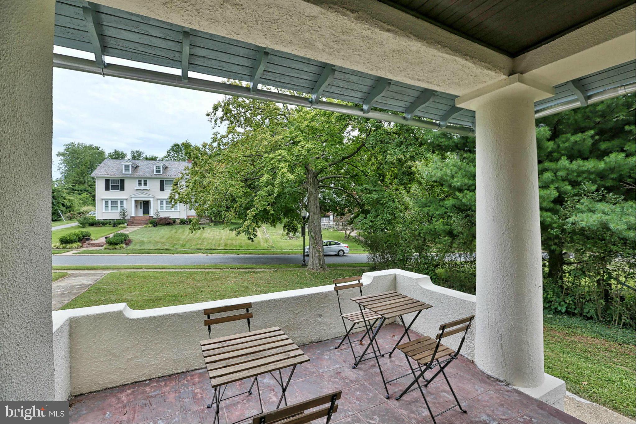 TEN HILLS - Residential