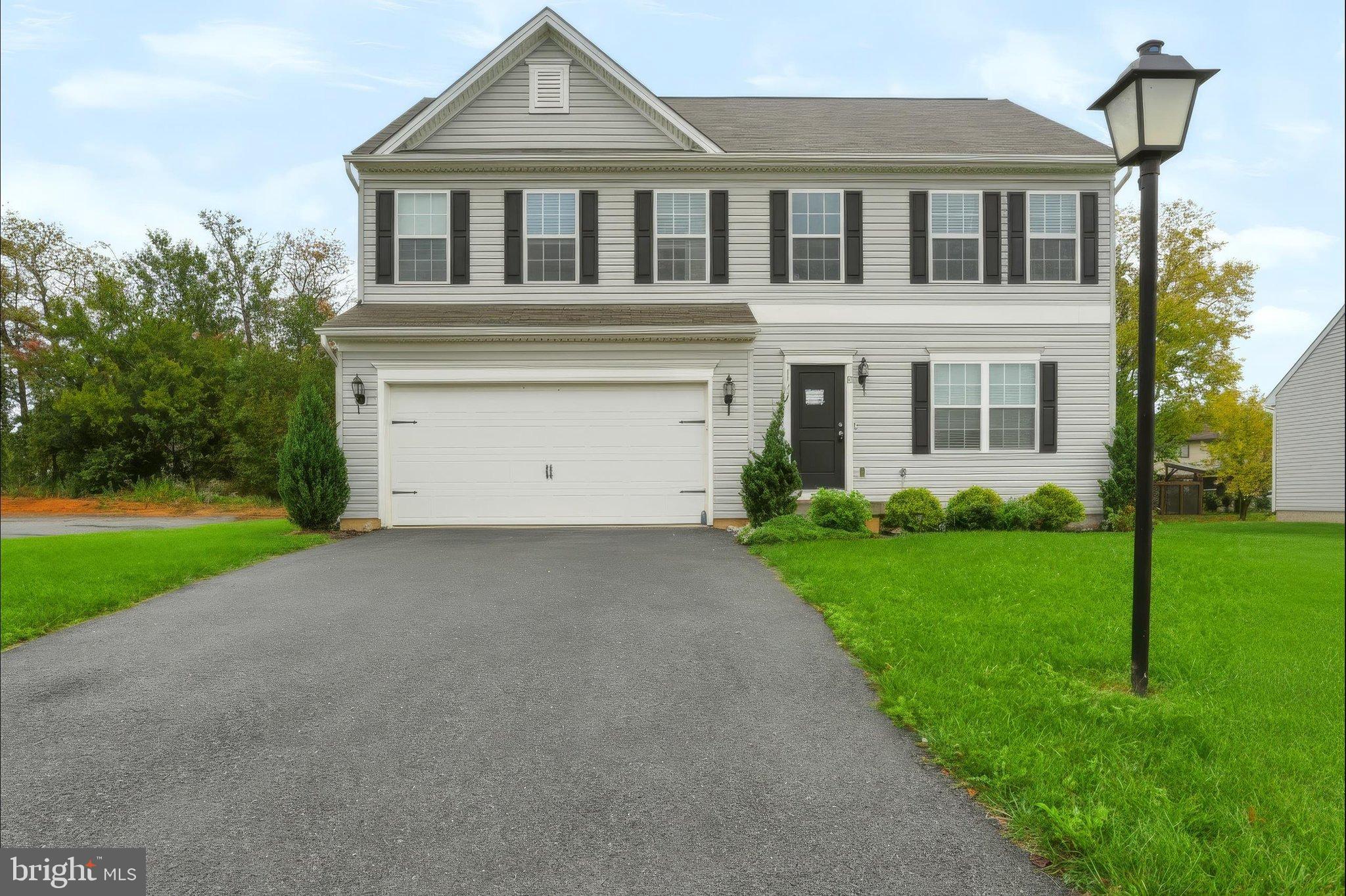 11 BENNINGTON WAY