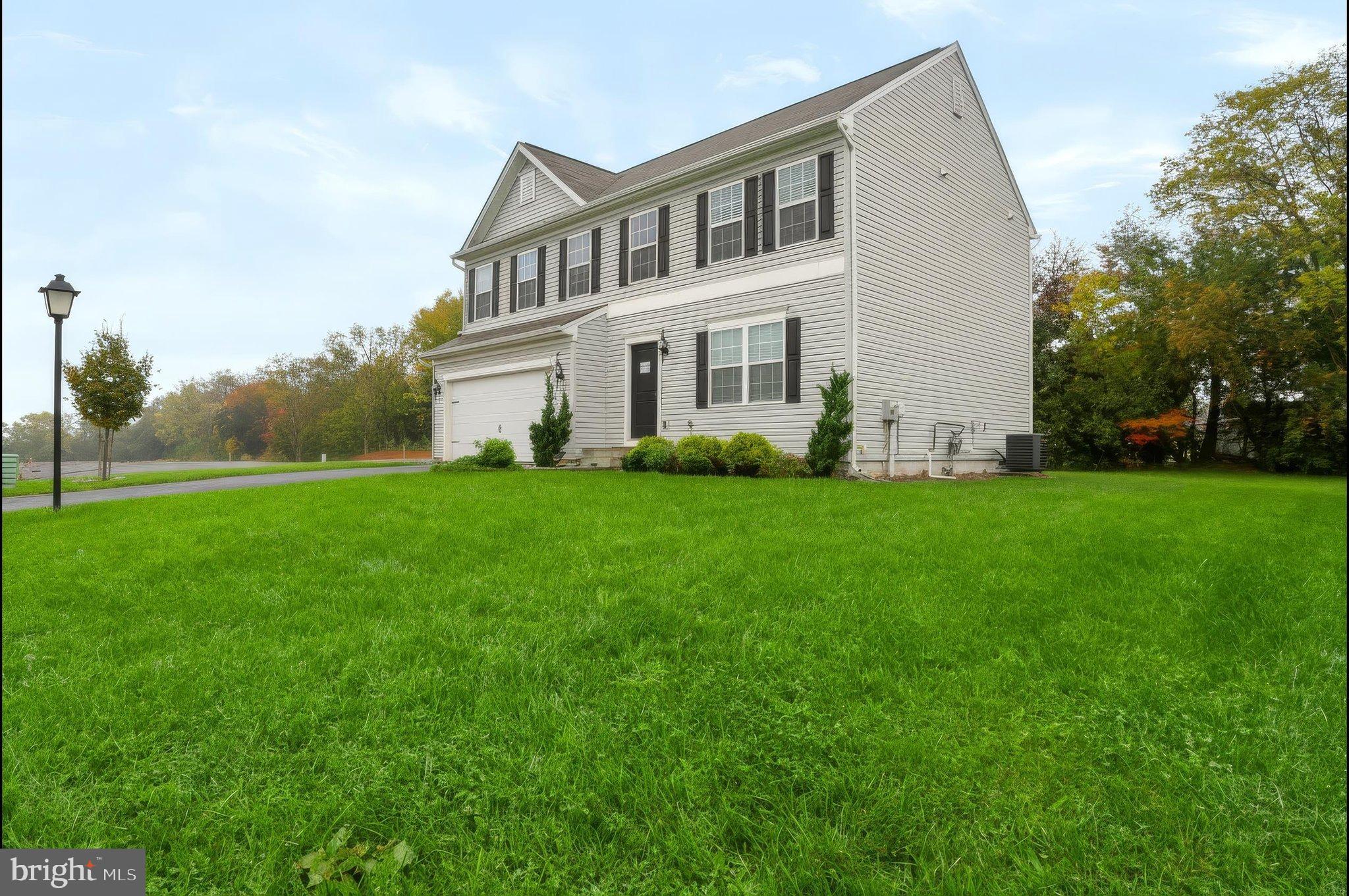11 BENNINGTON WAY