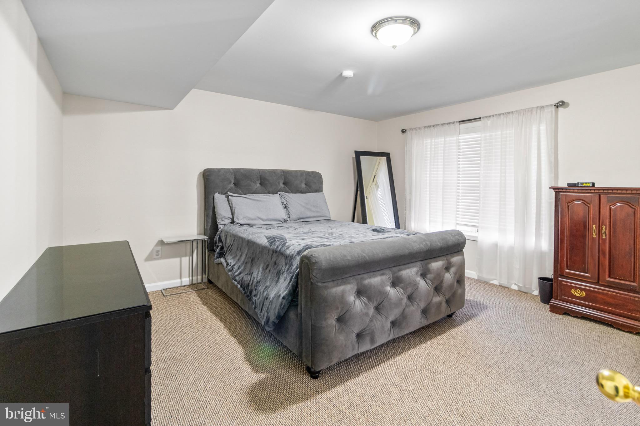 CHELTENHAM WOODS - Residential