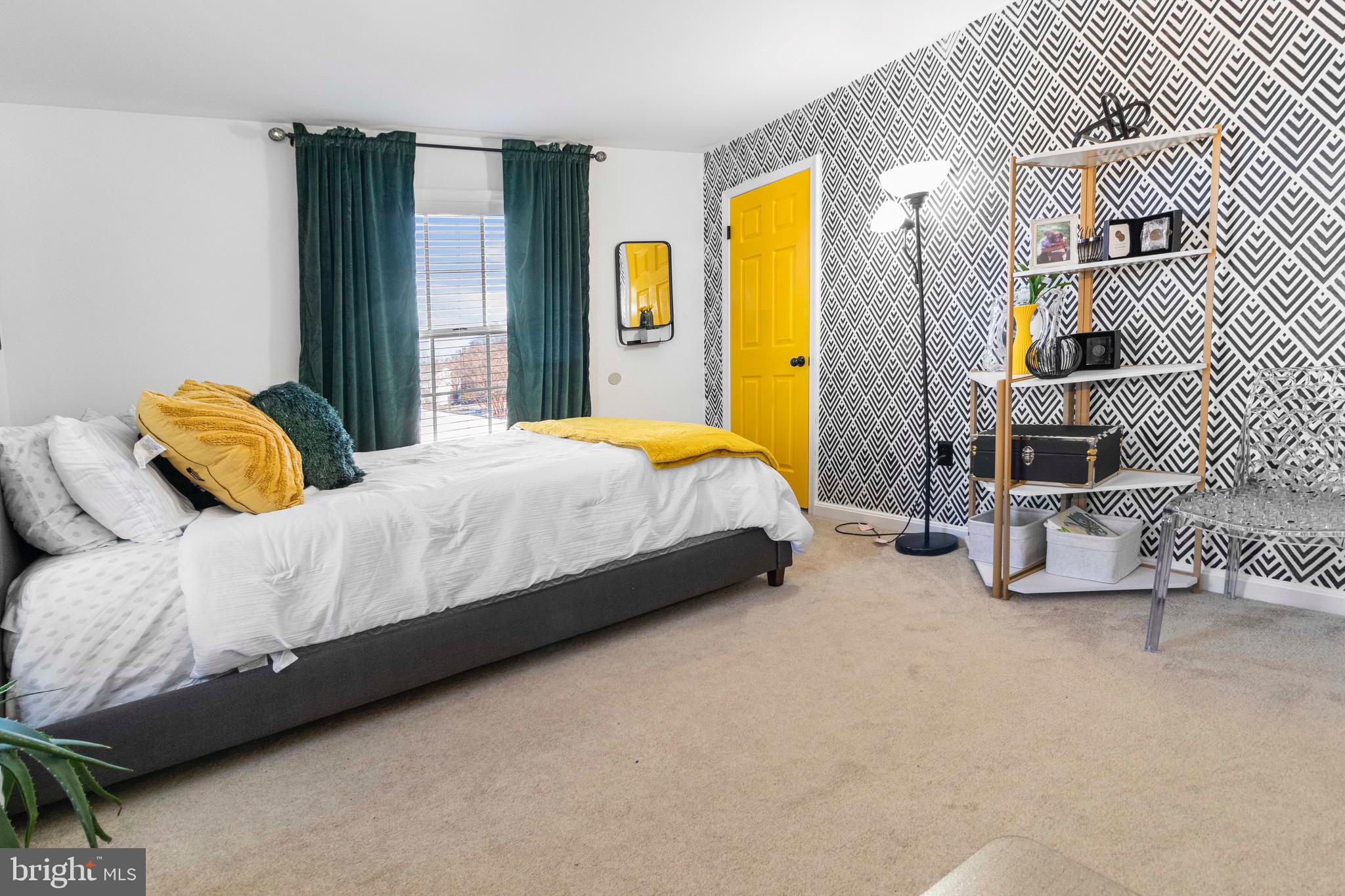 CHELTENHAM WOODS - Residential