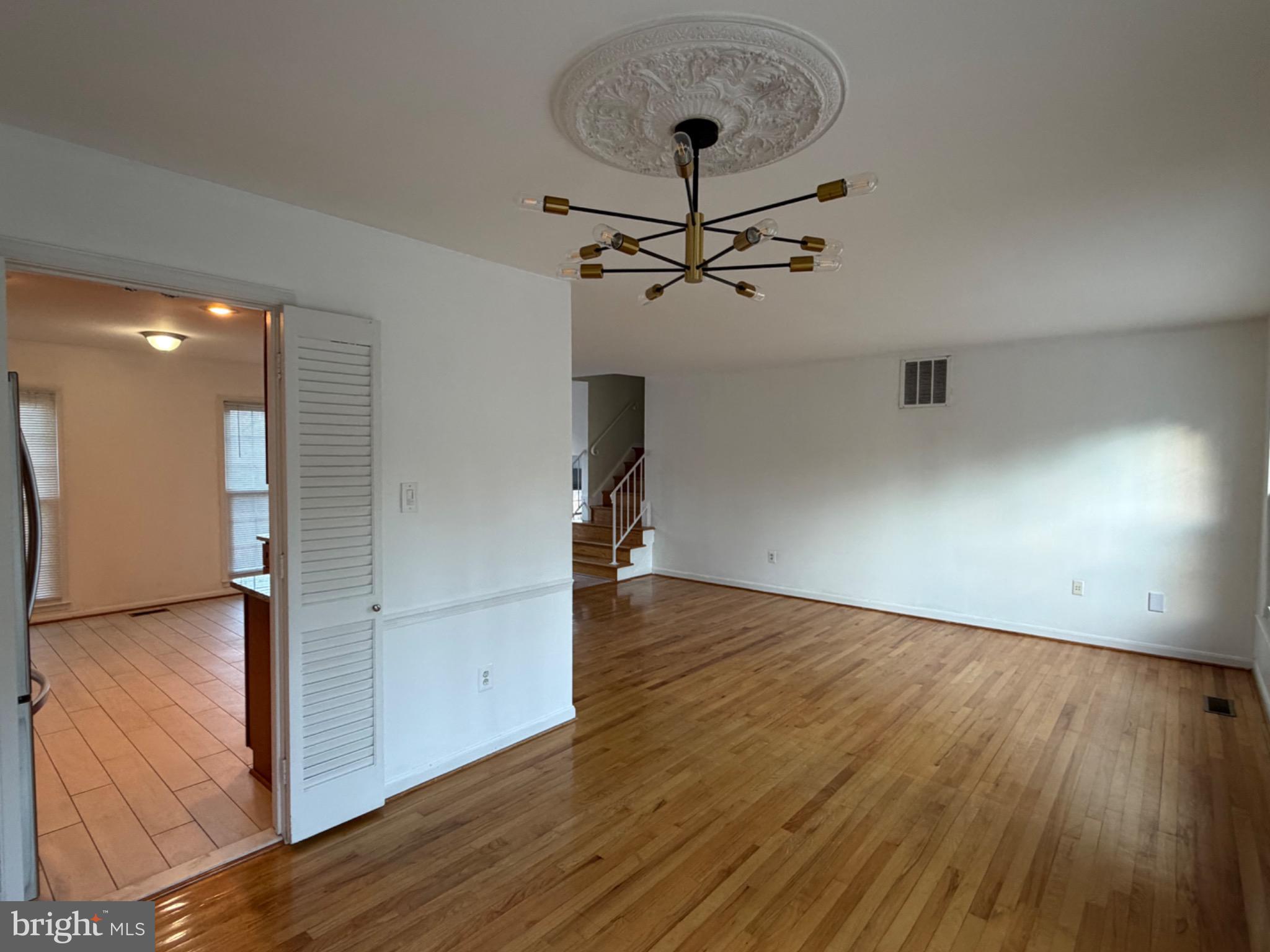 ROBERTS GLEN - Residential Lease