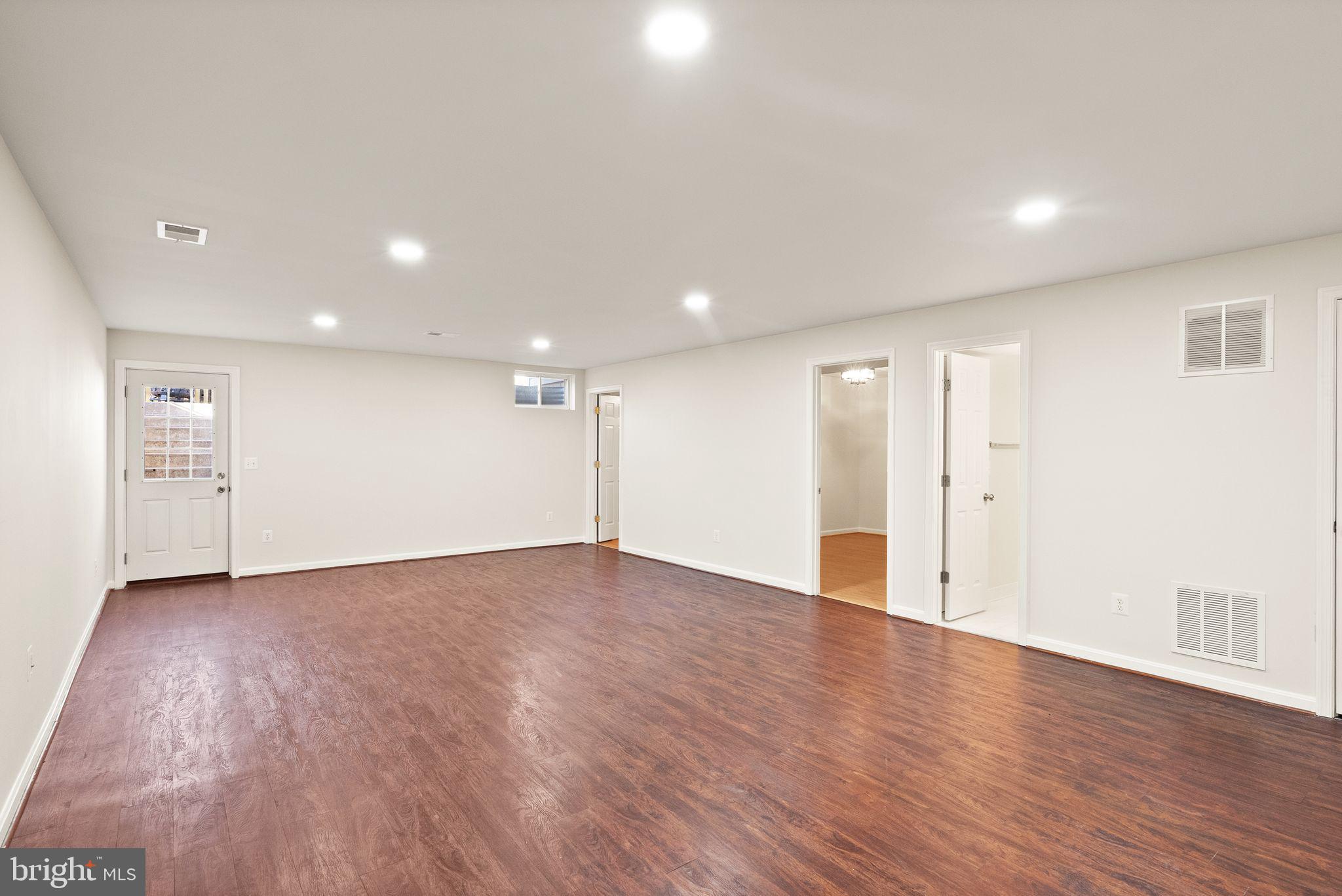 HOPEWELLS LANDING - Residential