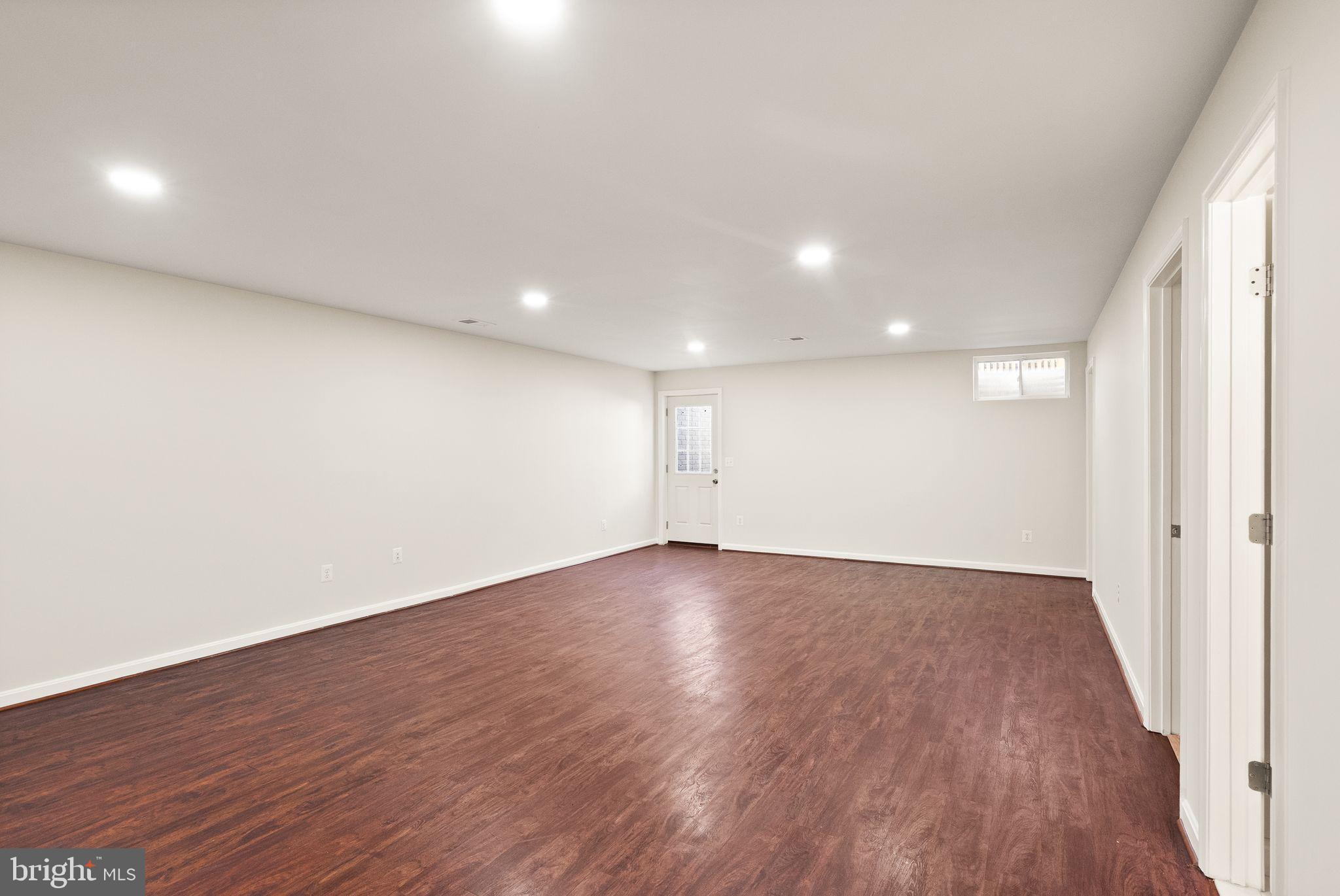 HOPEWELLS LANDING - Residential