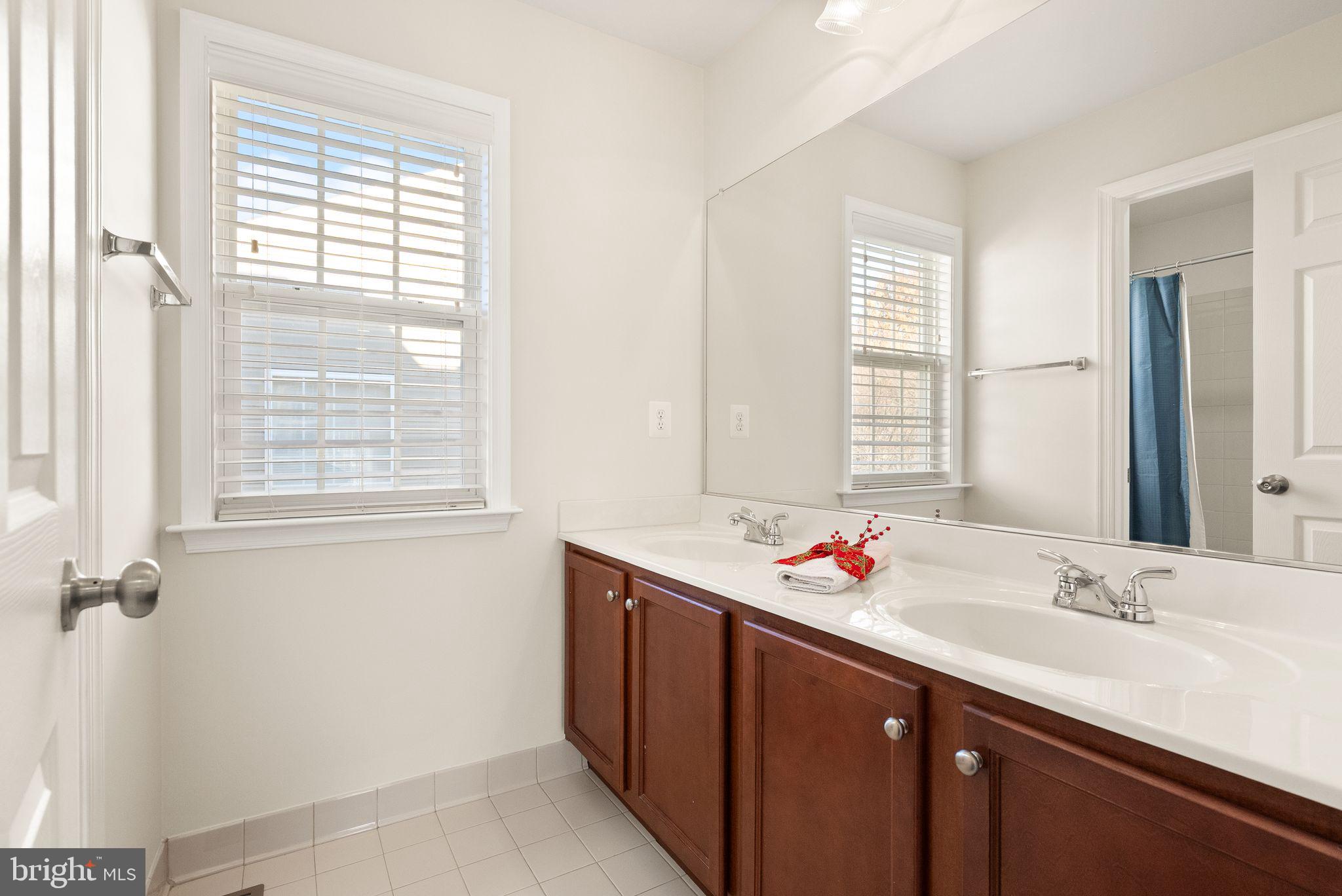 HOPEWELLS LANDING - Residential