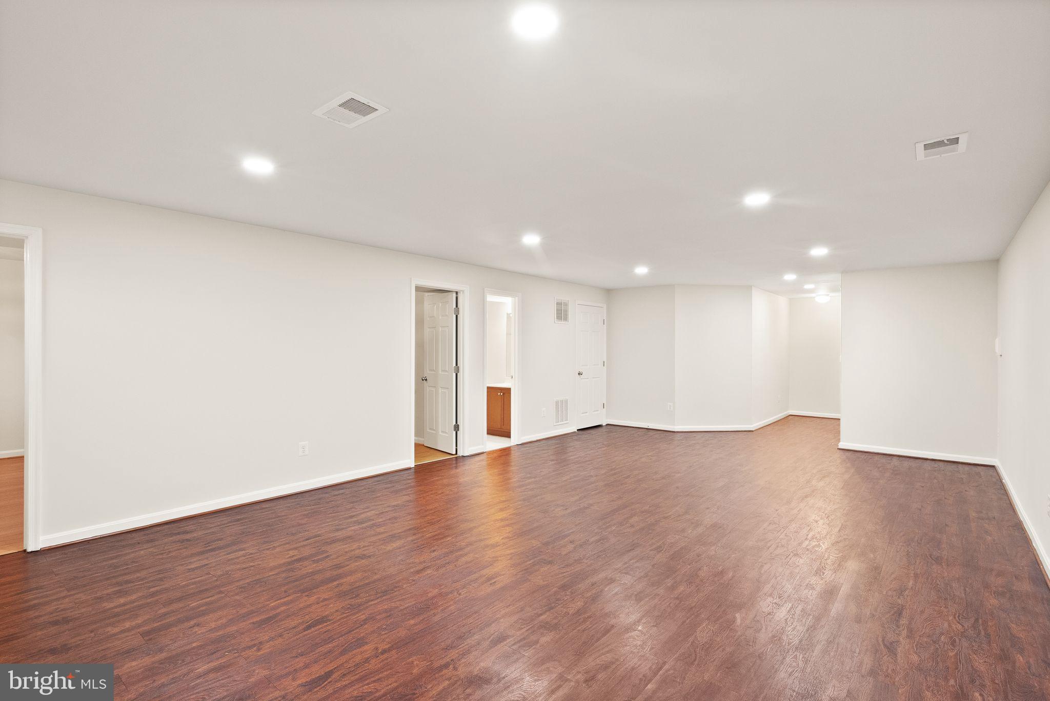 HOPEWELLS LANDING - Residential