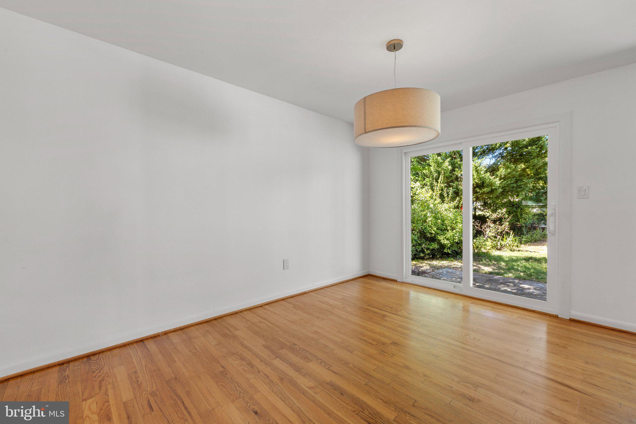 2409 HAYDEN DRIVE