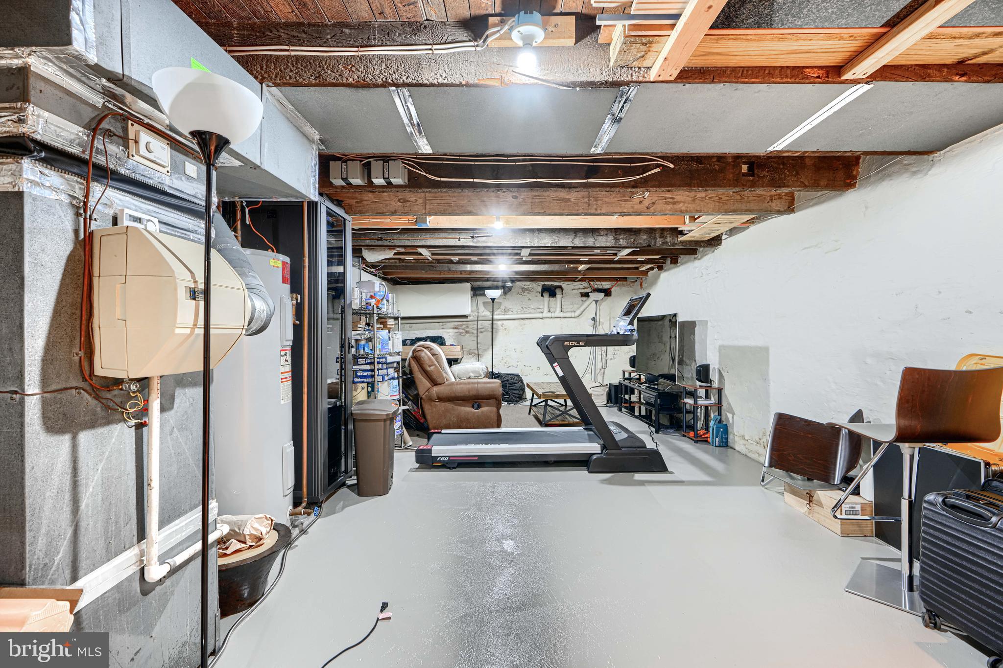 LOCUST POINT - Residential Lease