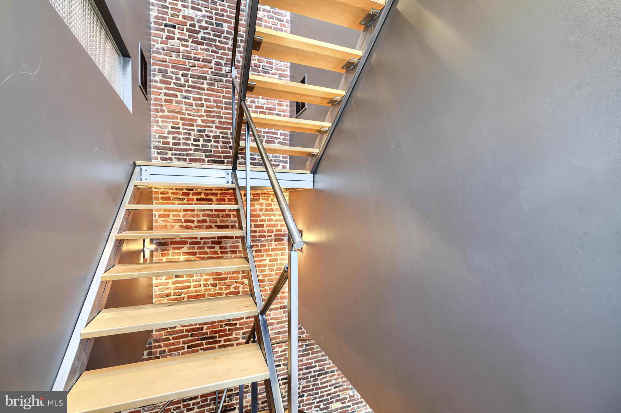 LOCUST POINT - Residential Lease