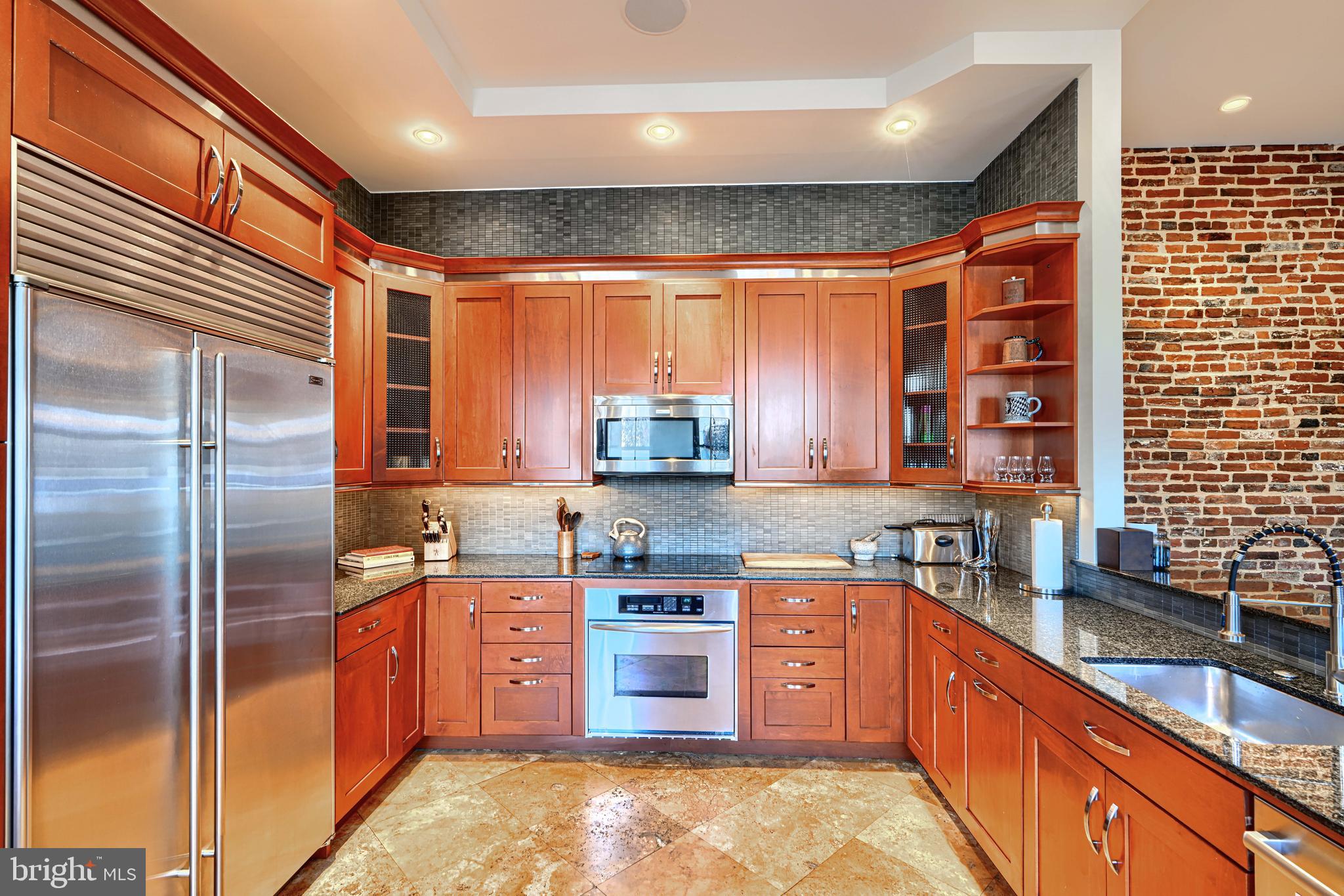 LOCUST POINT - Residential Lease