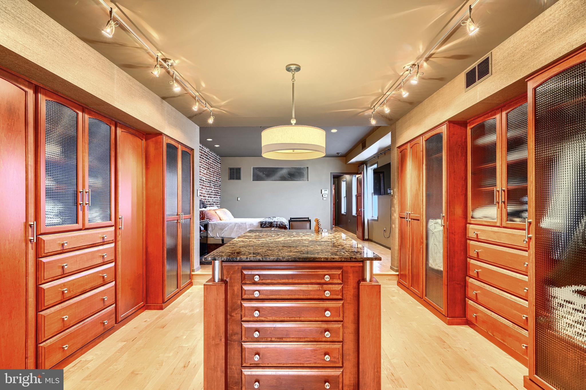 LOCUST POINT - Residential Lease