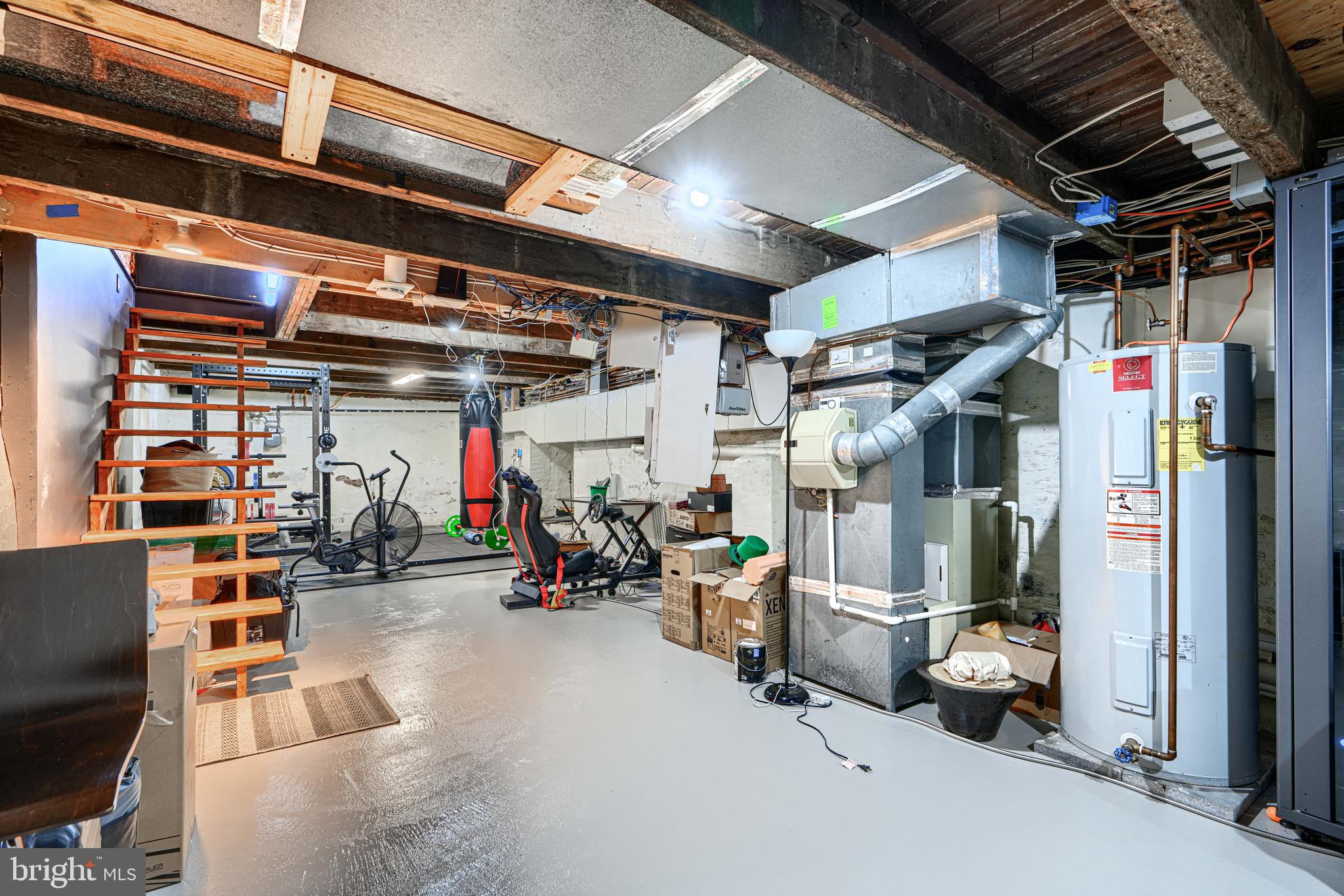 LOCUST POINT - Residential Lease