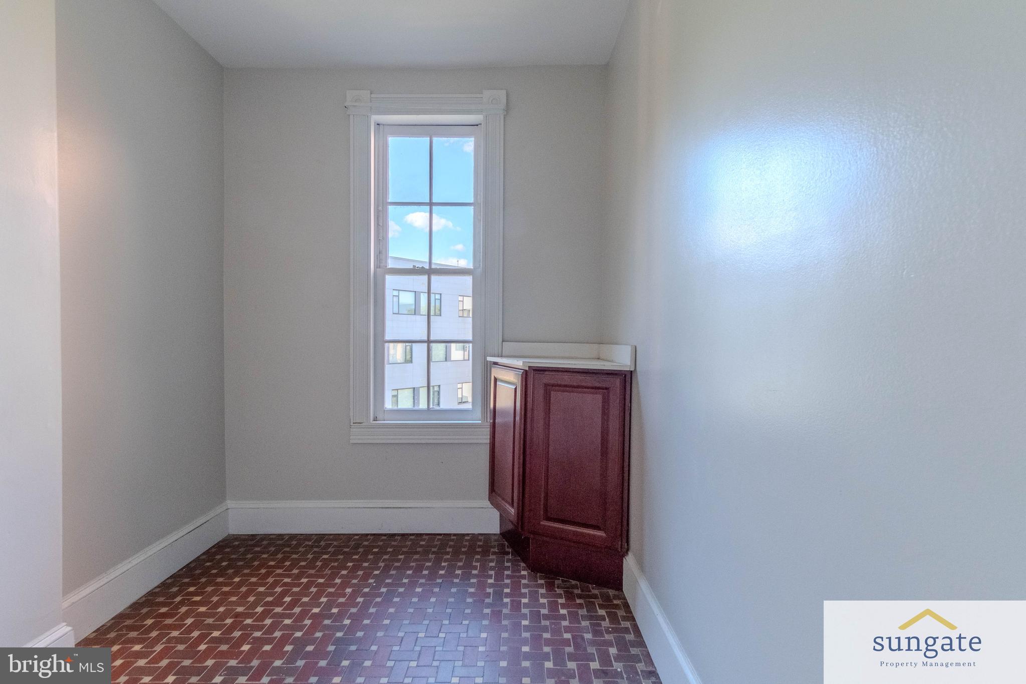 BOLTON HILL HISTORIC DISTRICT - Residential Income