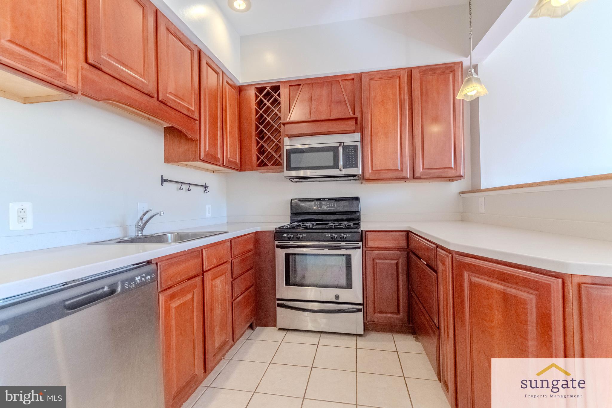 BOLTON HILL HISTORIC DISTRICT - Residential Income