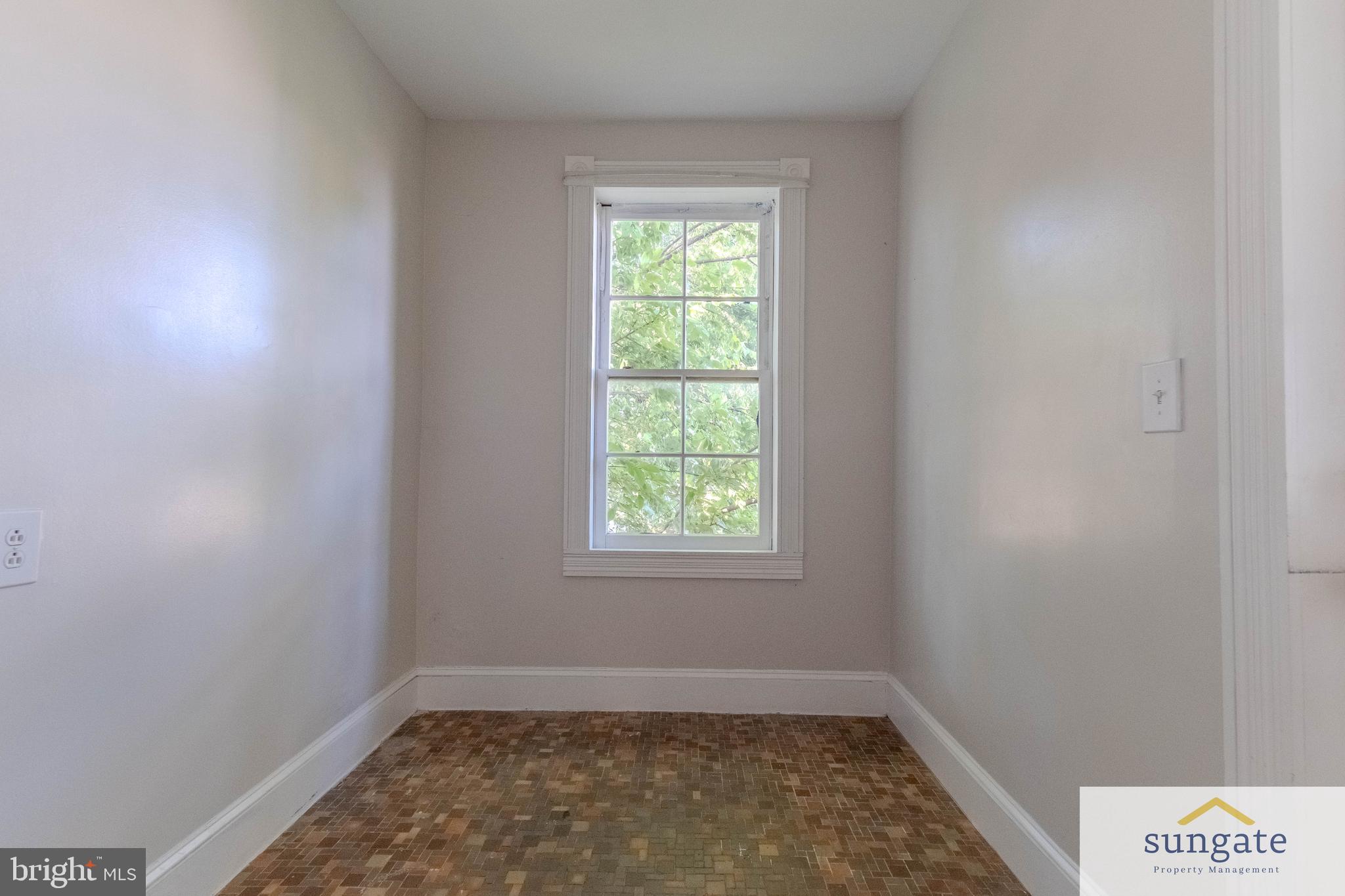 BOLTON HILL HISTORIC DISTRICT - Residential Income