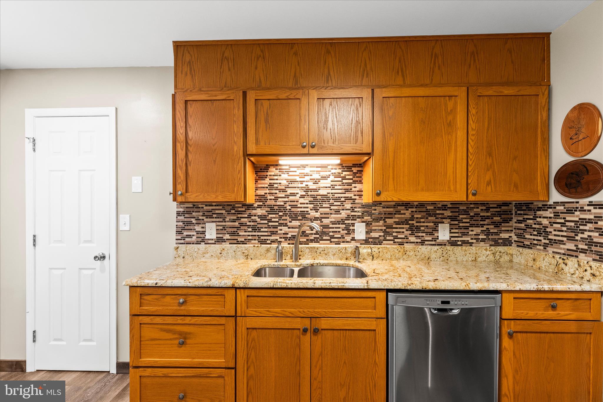 GLEN ROCK - Residential