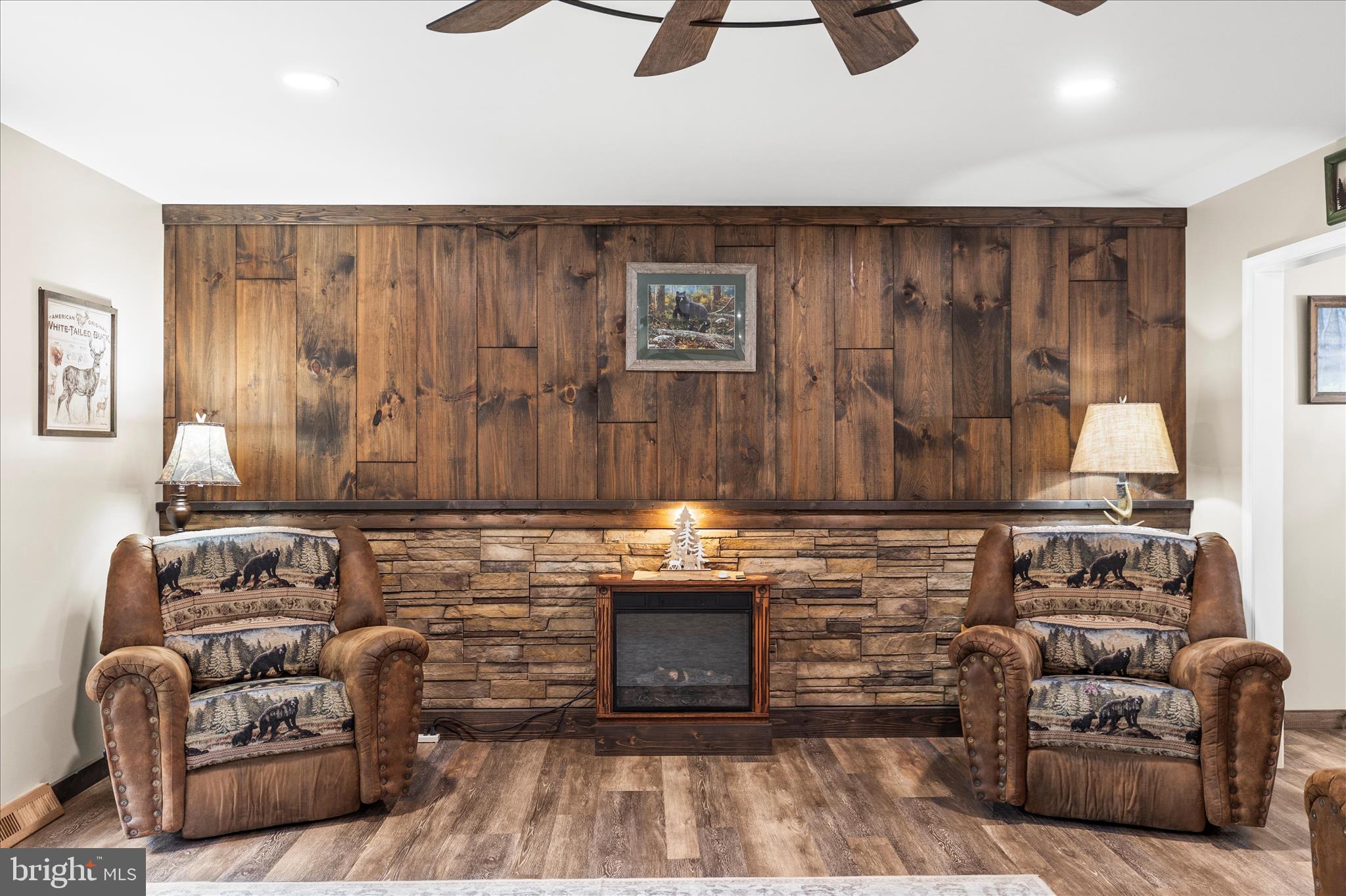 GLEN ROCK - Residential