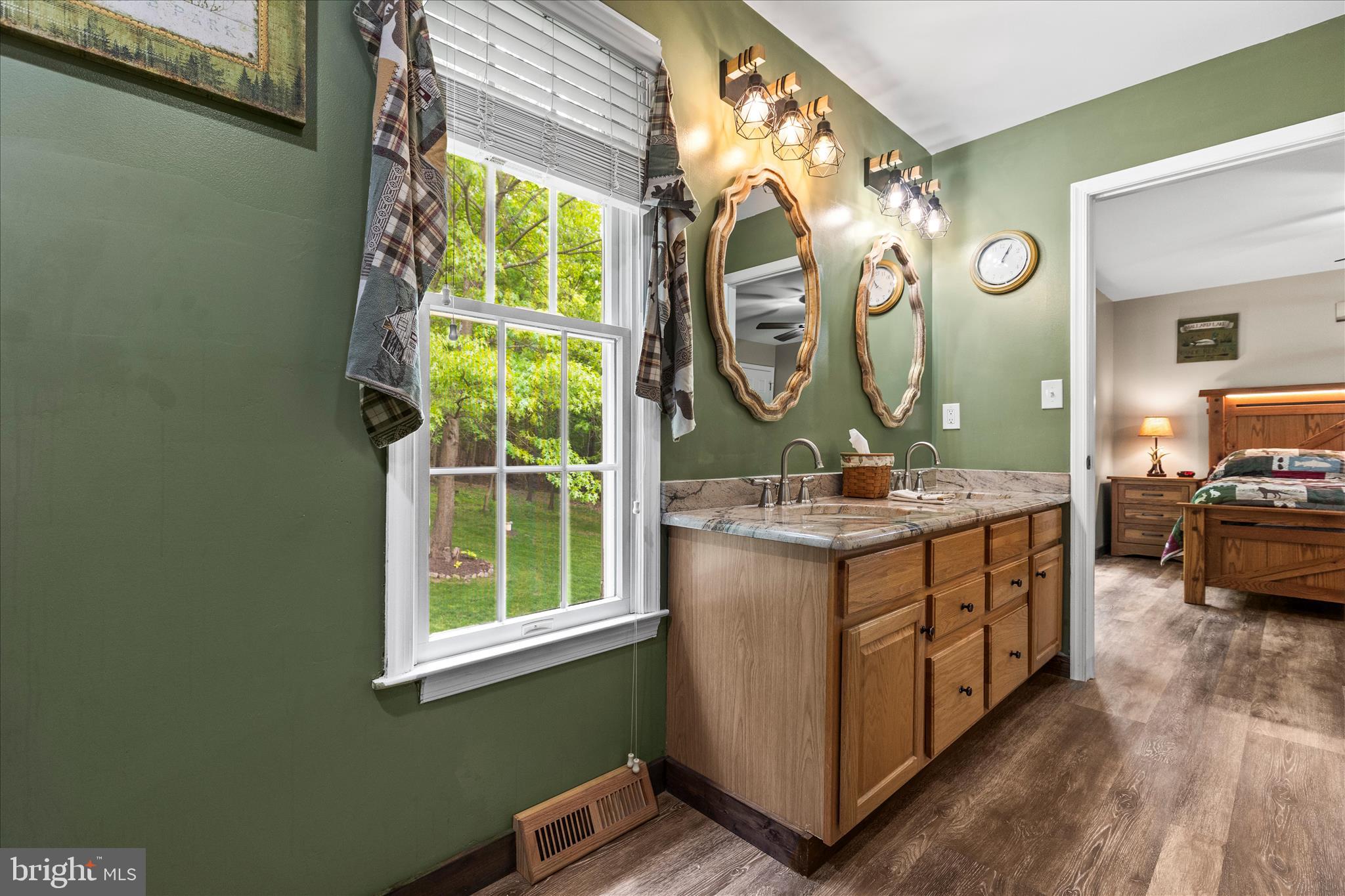 GLEN ROCK - Residential
