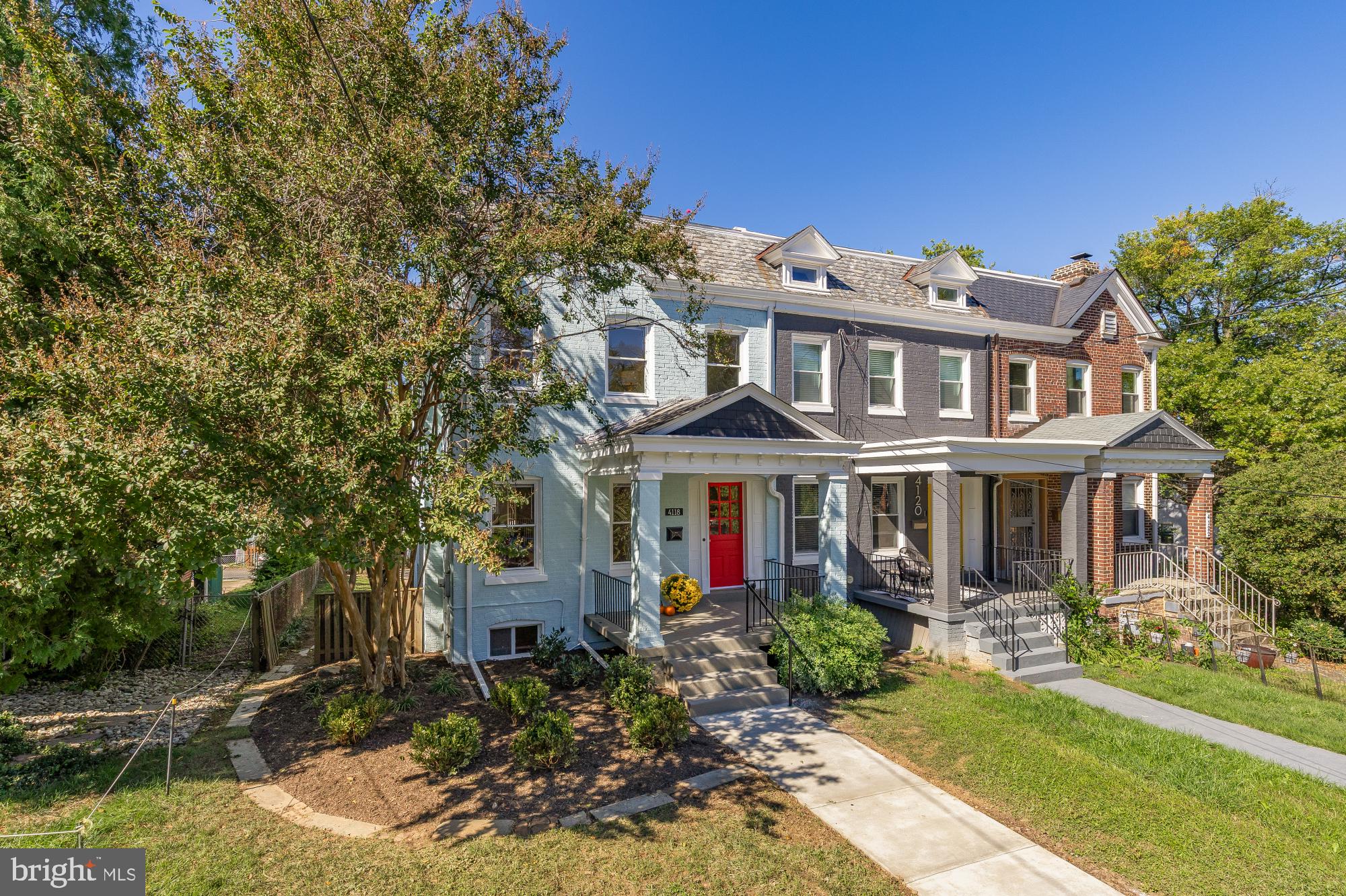 4118 13TH PLACE NE