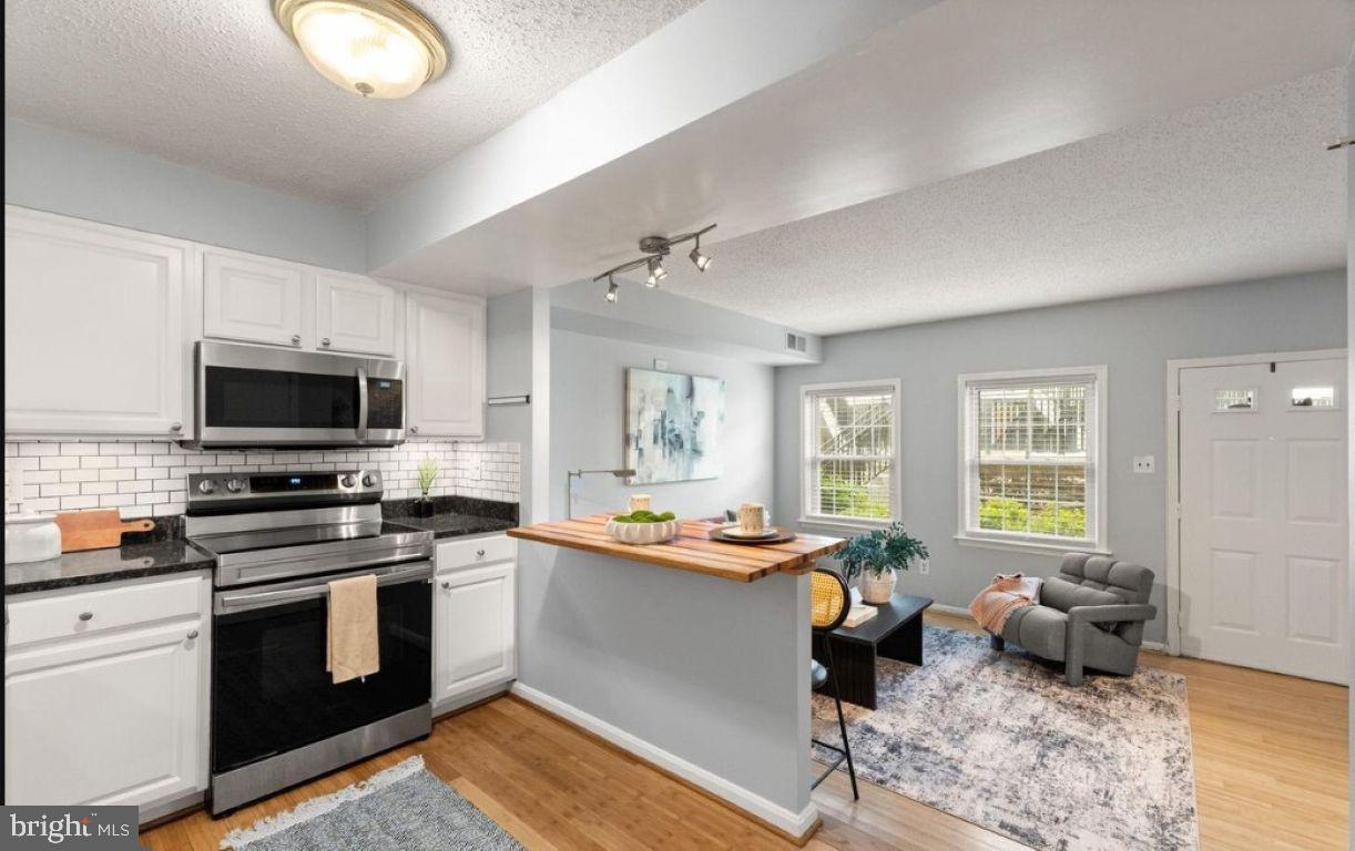 122 N BEDFORD STREET A A