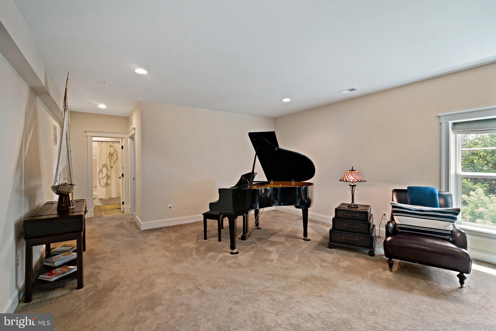 HARBOR STATION - Residential