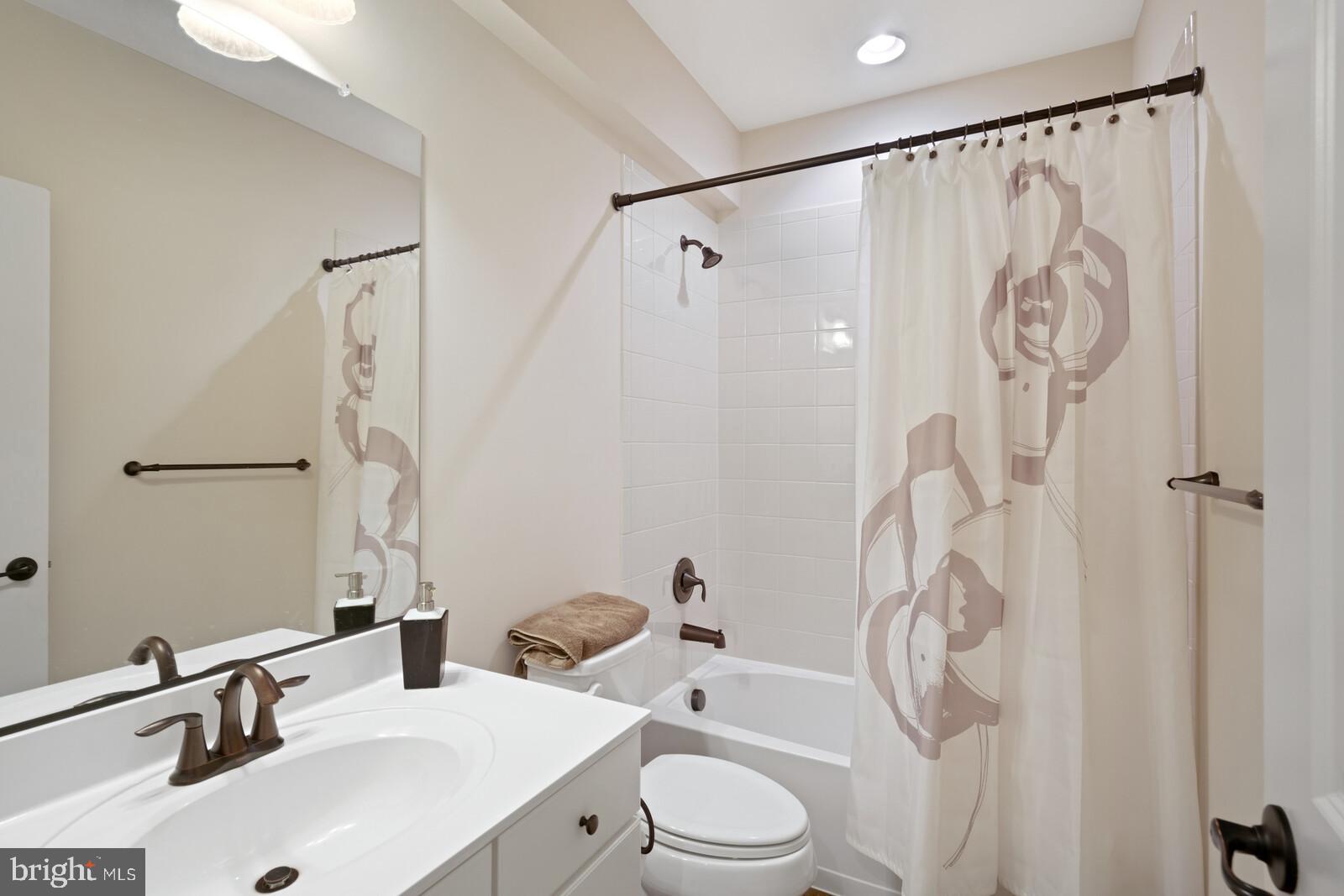 HARBOR STATION - Residential