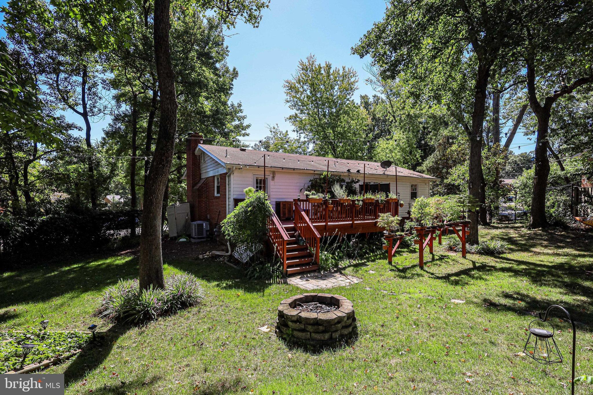 RIVERSIDE TERRACE - Residential Lease