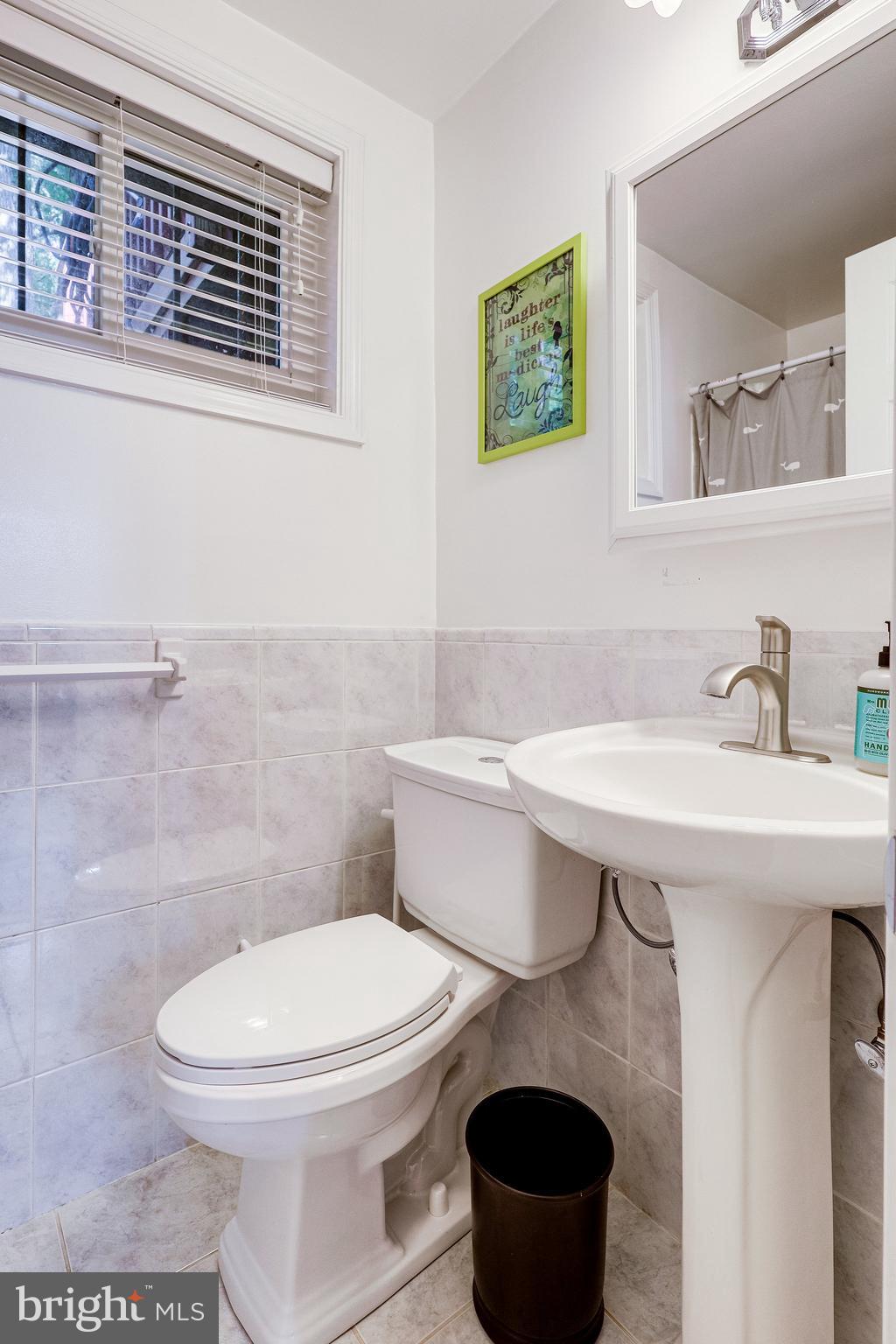 RIVERSIDE TERRACE - Residential Lease